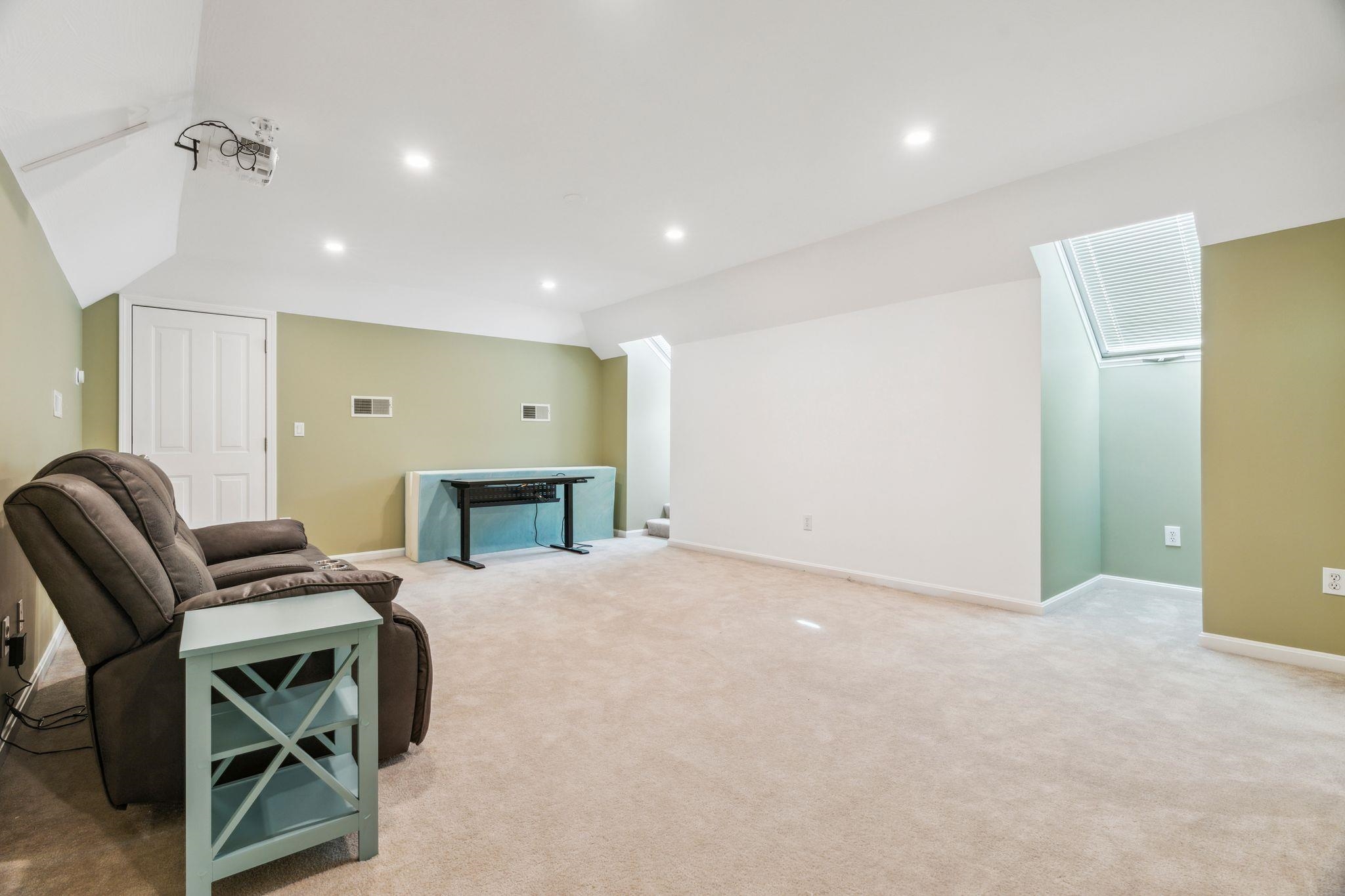 18 Millstone Terrace Property Photo 31