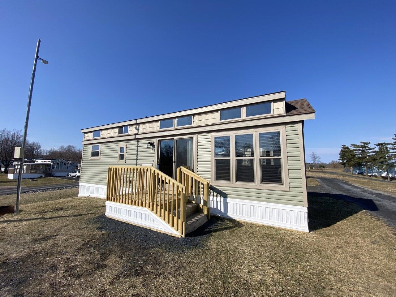 4 Nautical Court Property Photo 1