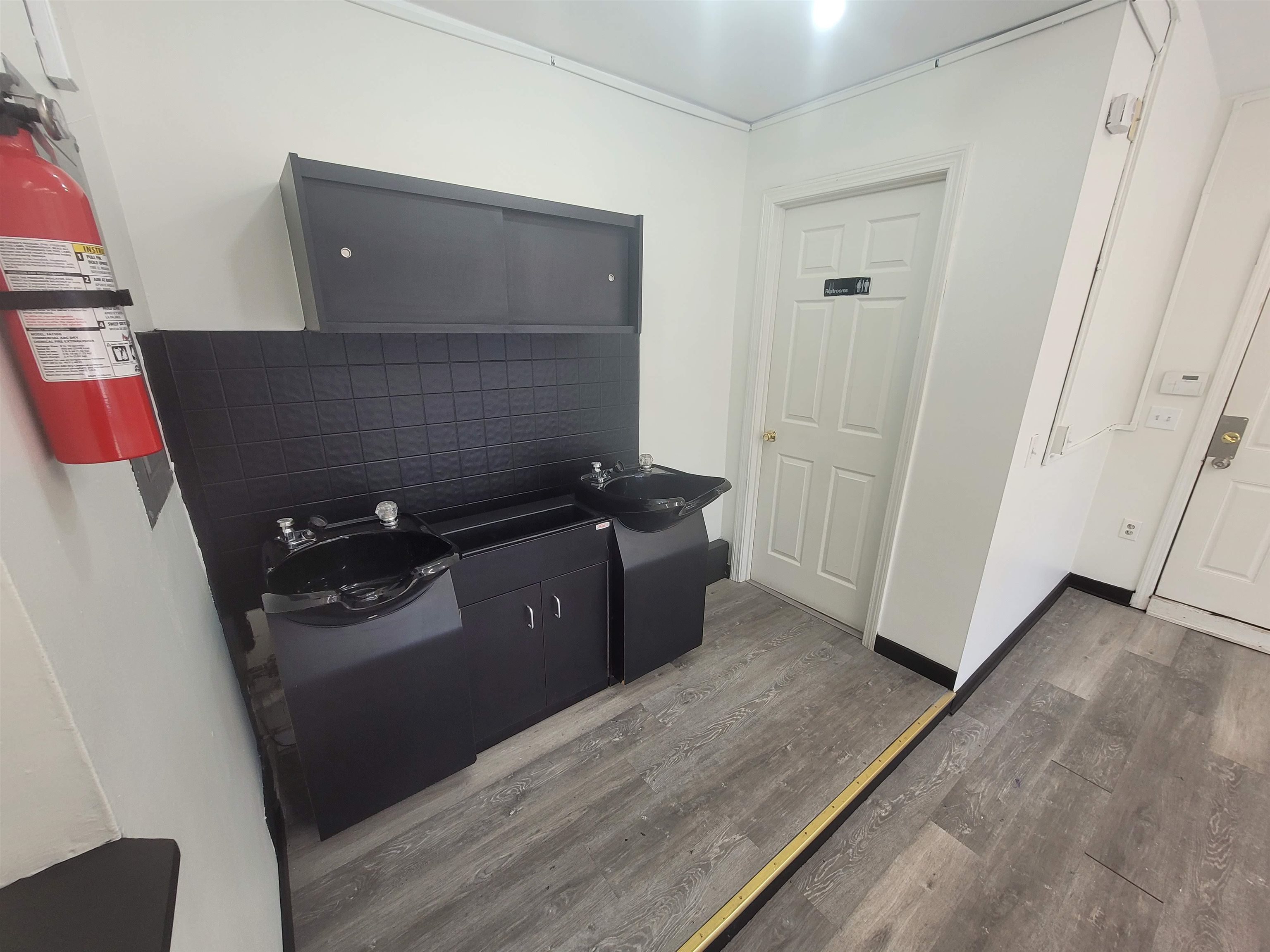 167 Pine Street Property Photo 6