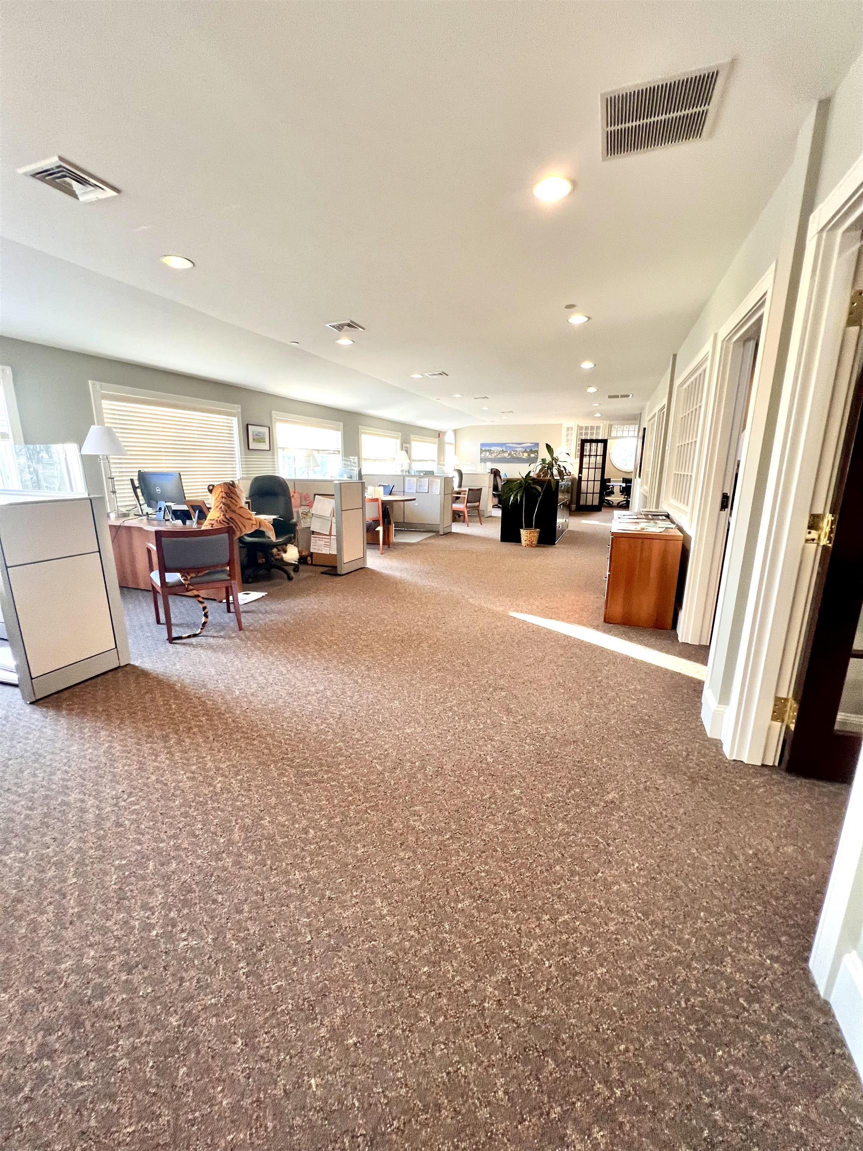 155 Lafayette Road Property Photo 13