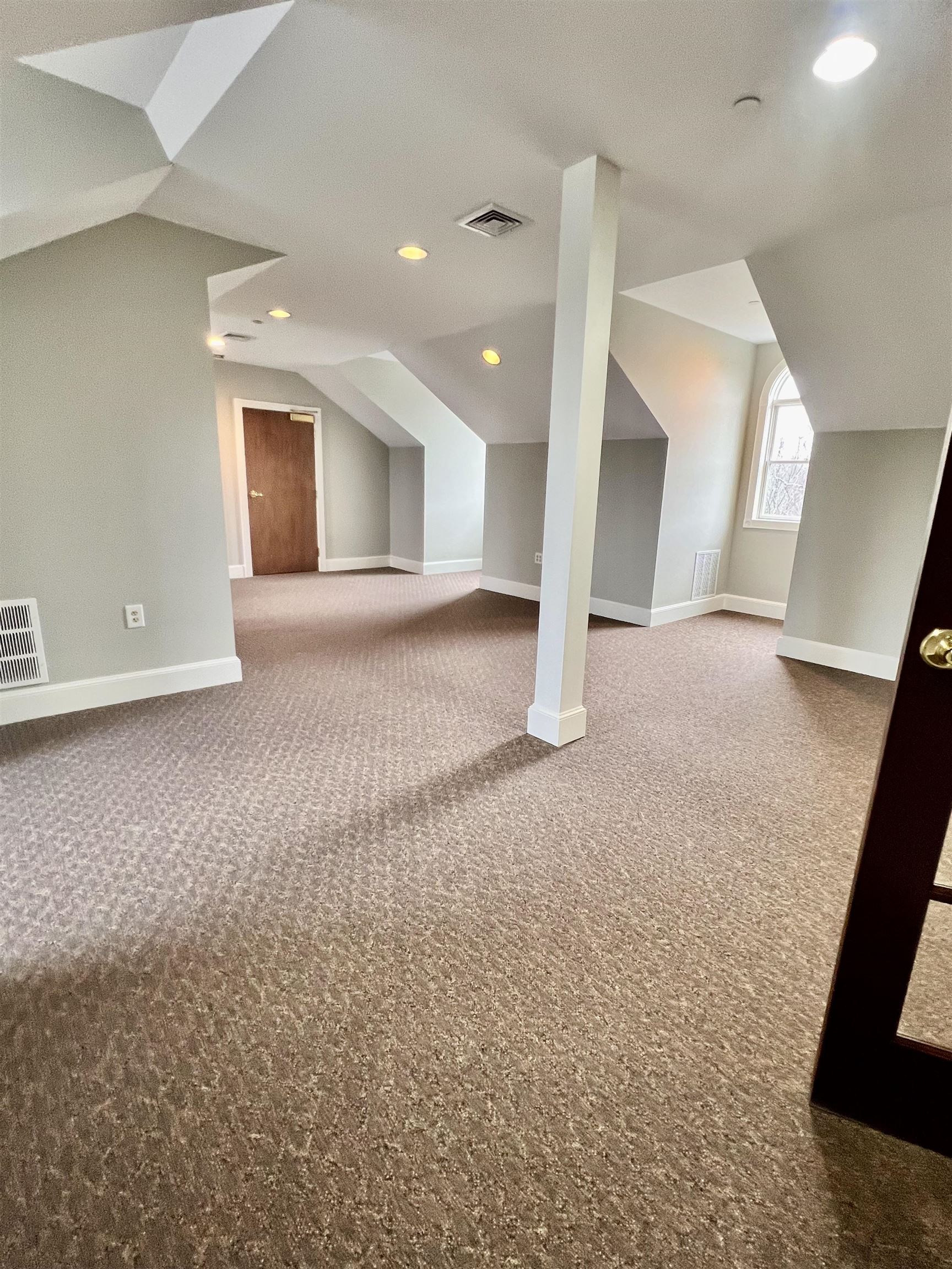 155 Lafayette Road Property Photo 17