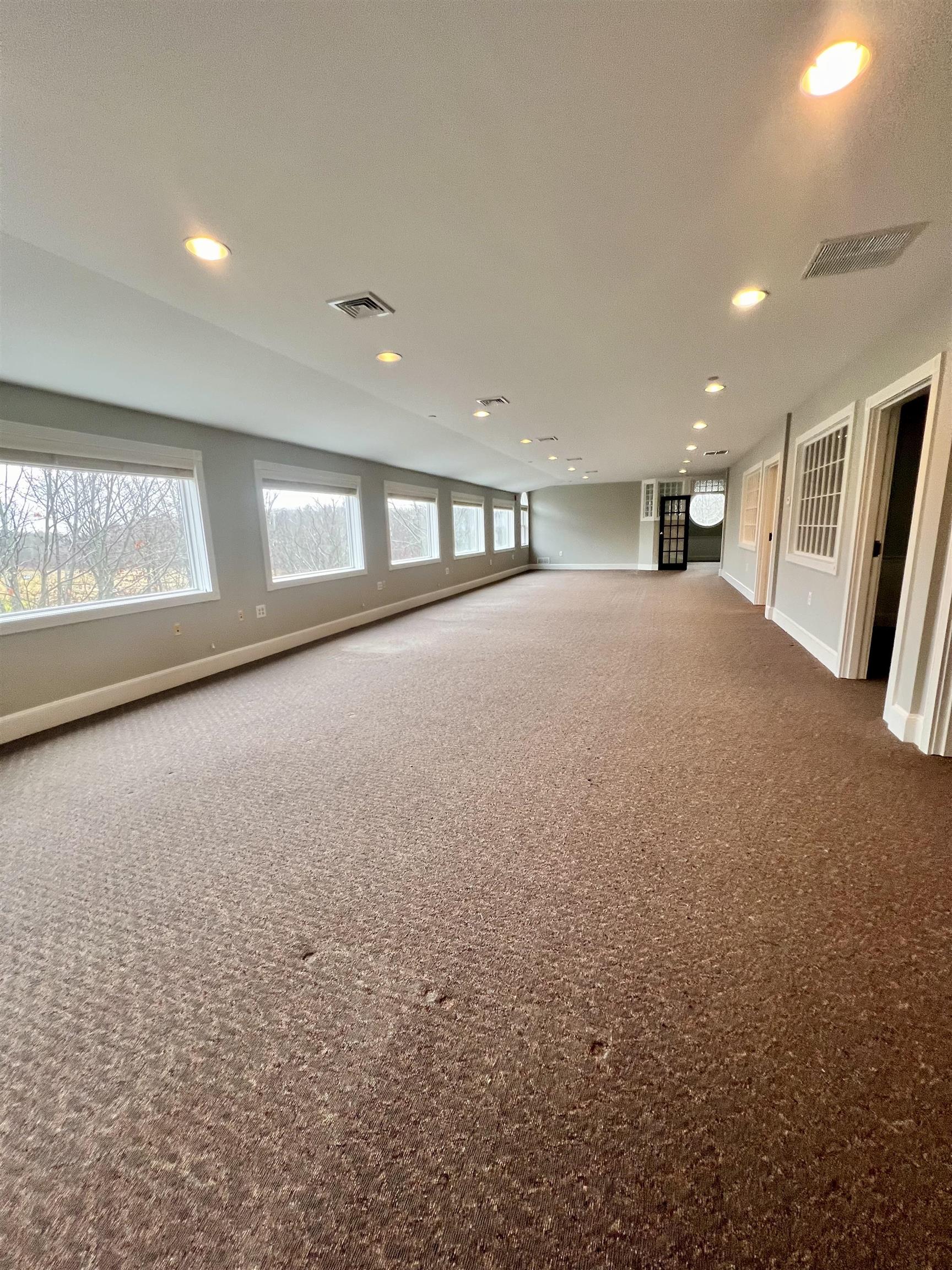 155 Lafayette Road Property Photo 27