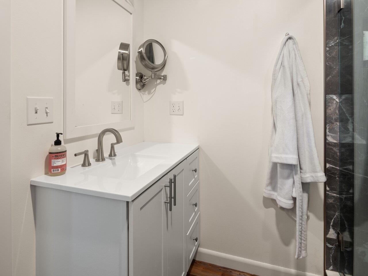 46 & 58 Riverview Street Property Photo 12