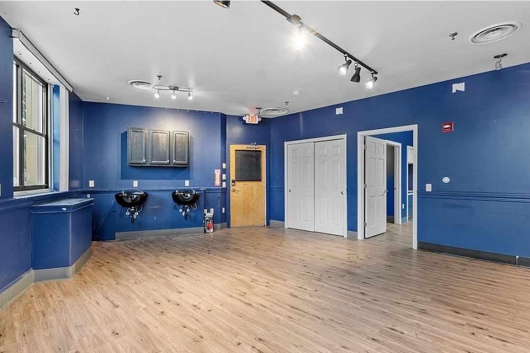 1 Central Square Property Photo 11