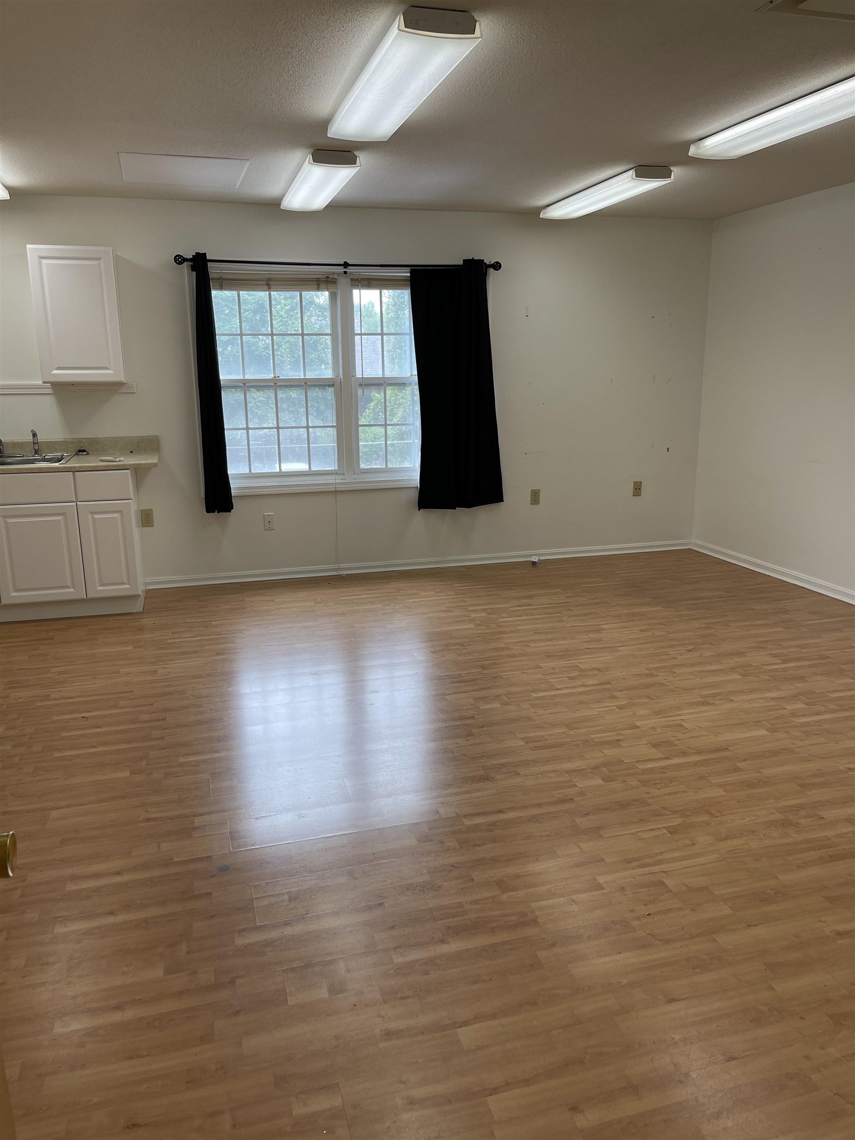 372 West Street Suite 203 Property Photo 1