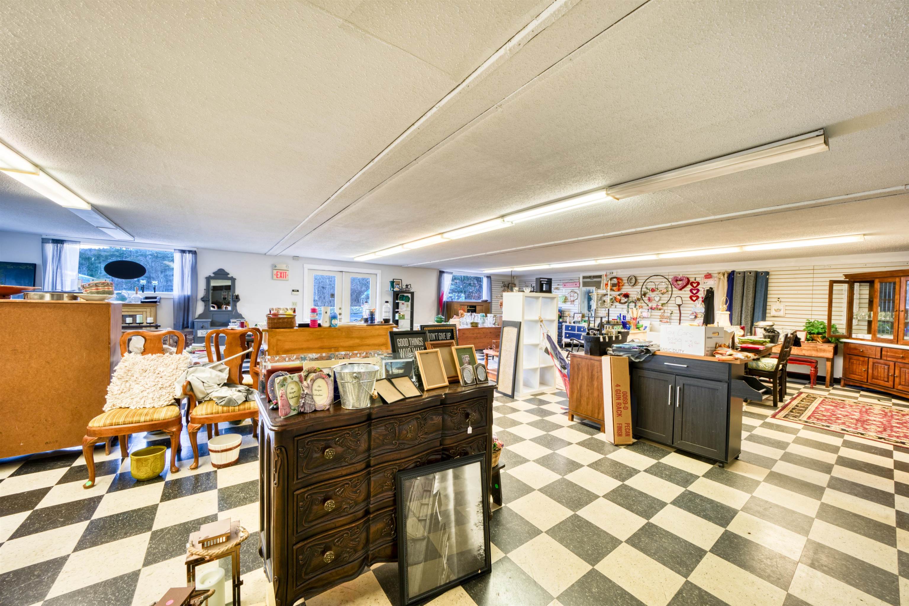 633 John Stark Highway Property Photo 4