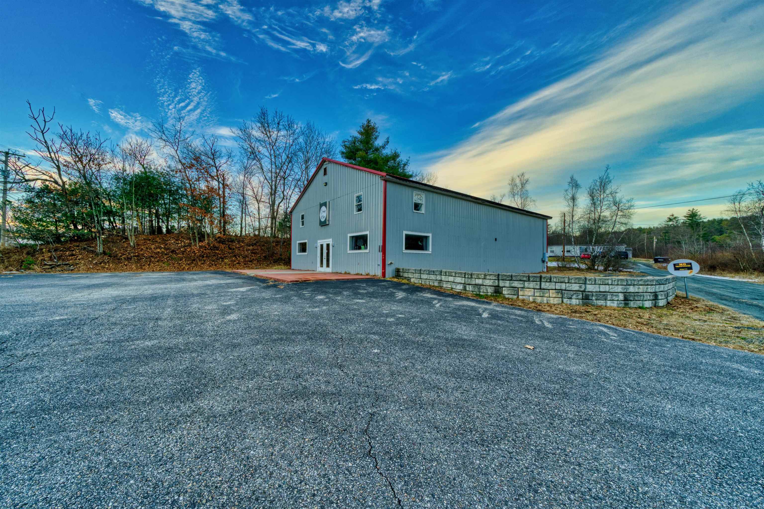 633 John Stark Highway Property Photo 14