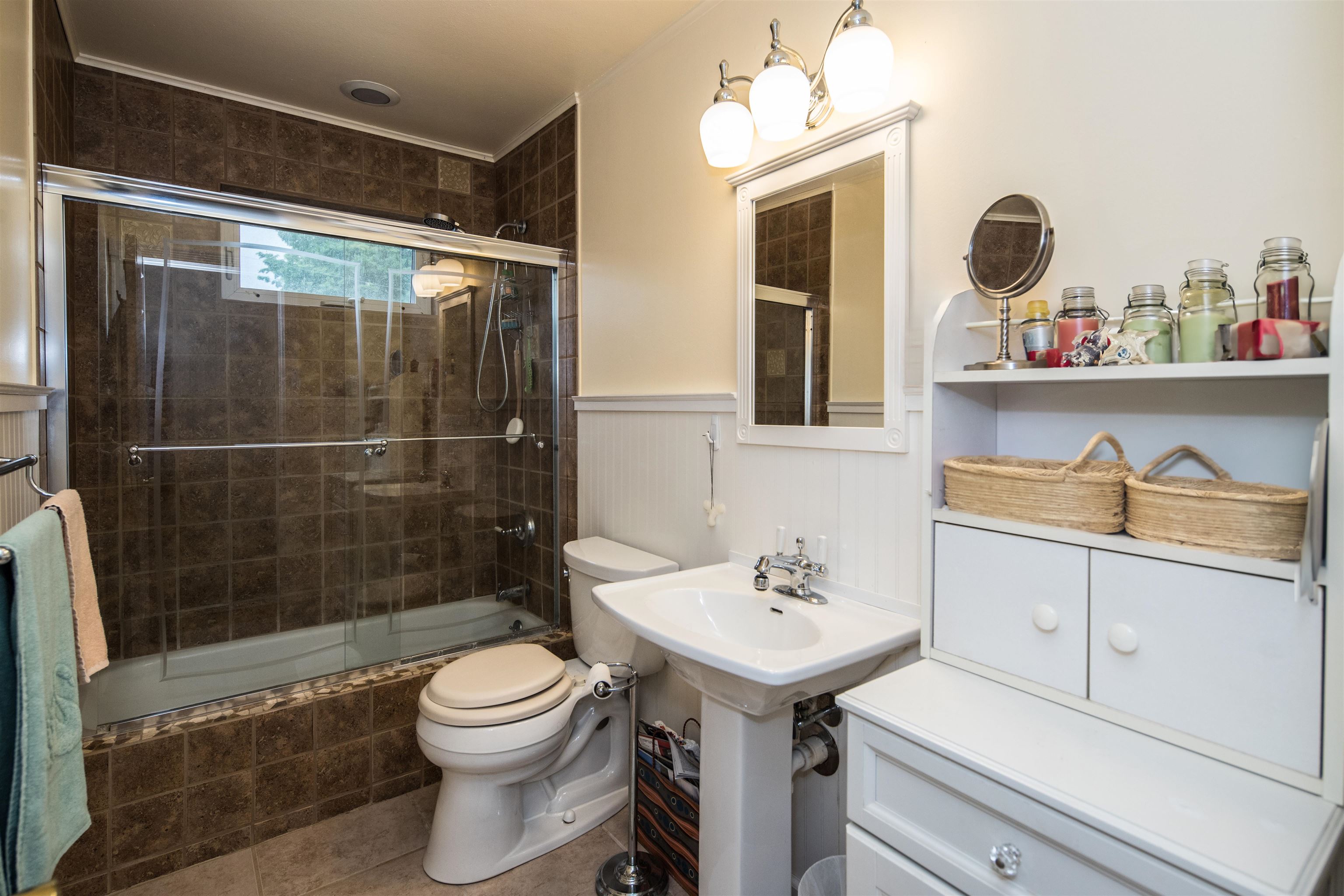 10 Old Town Road Property Photo 18