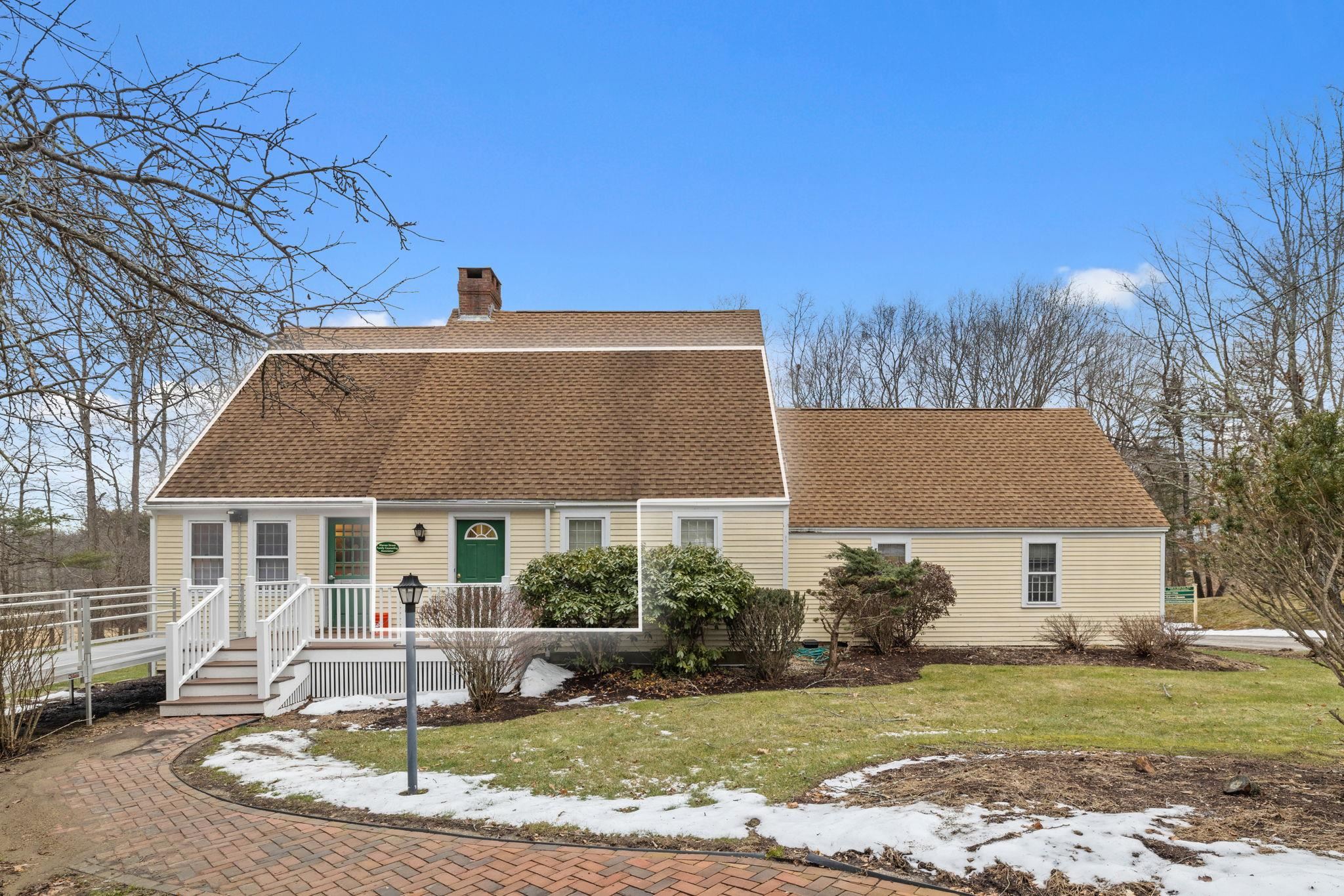 44 Newmarket Road Property Photo 1