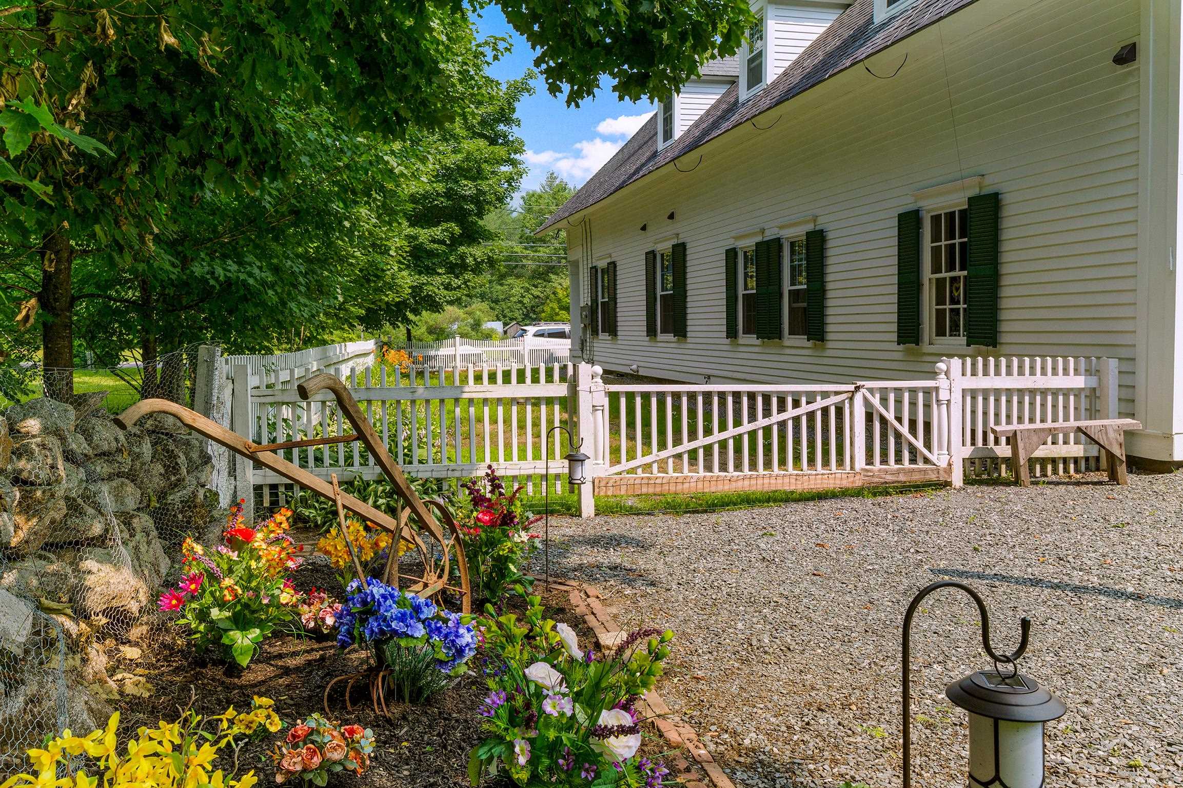 859 Mount Moosilauke Highway Property Photo 12