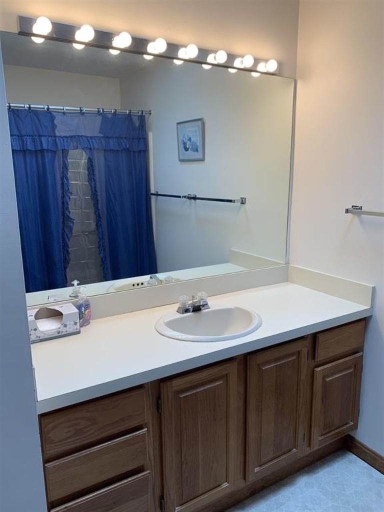 61 Woodbury Drive Property Photo 15