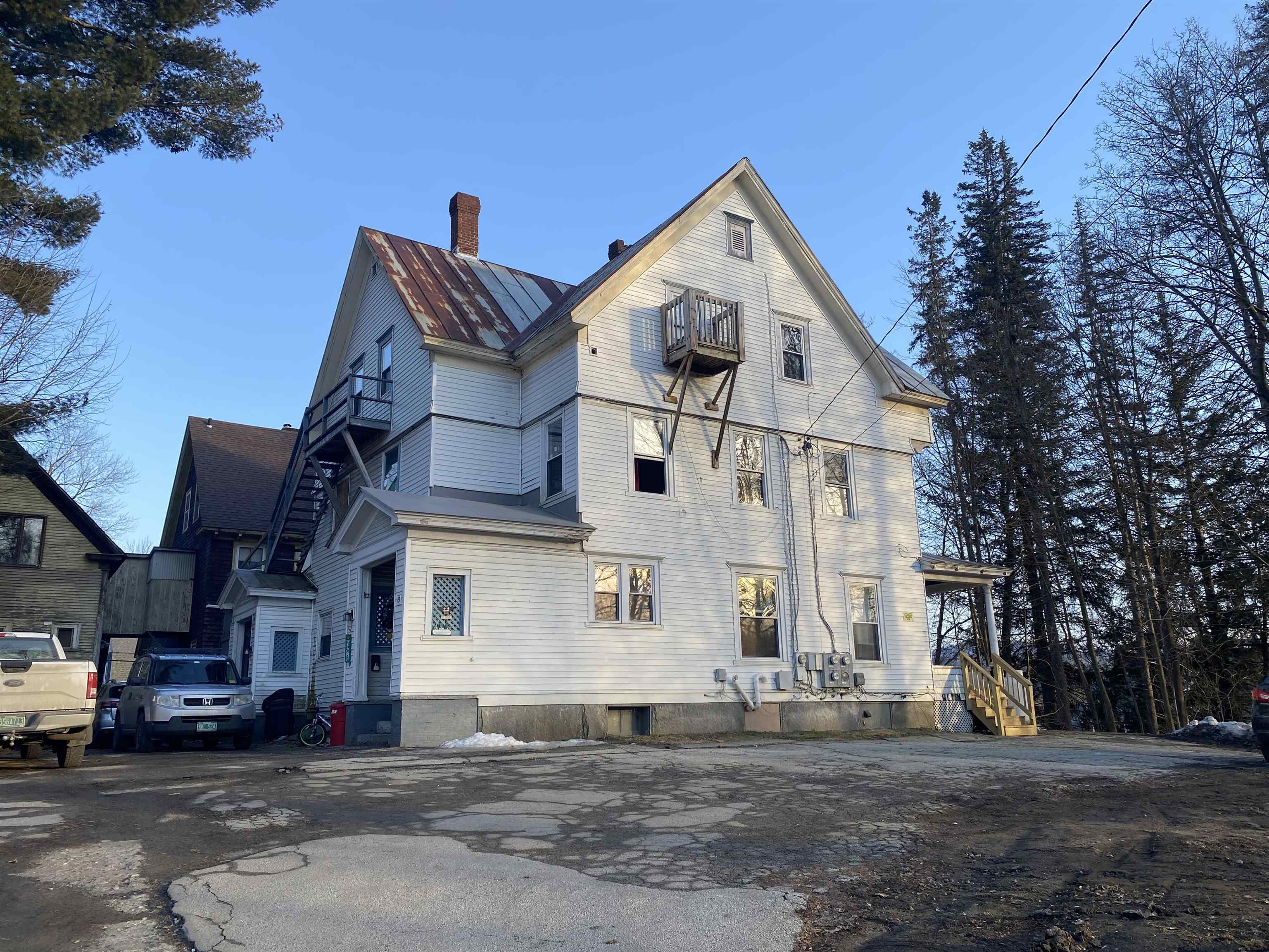 15 Wellington Street Property Photo