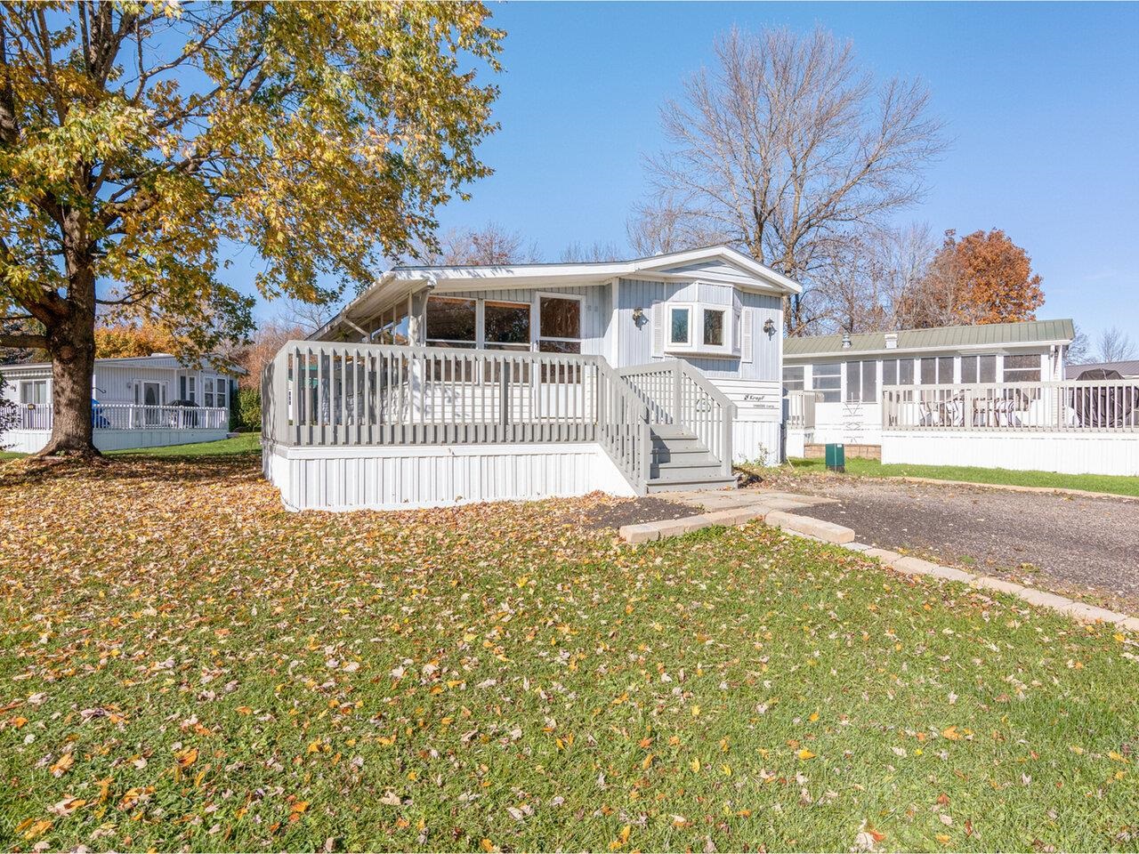 24 Island Circle Property Photo 8
