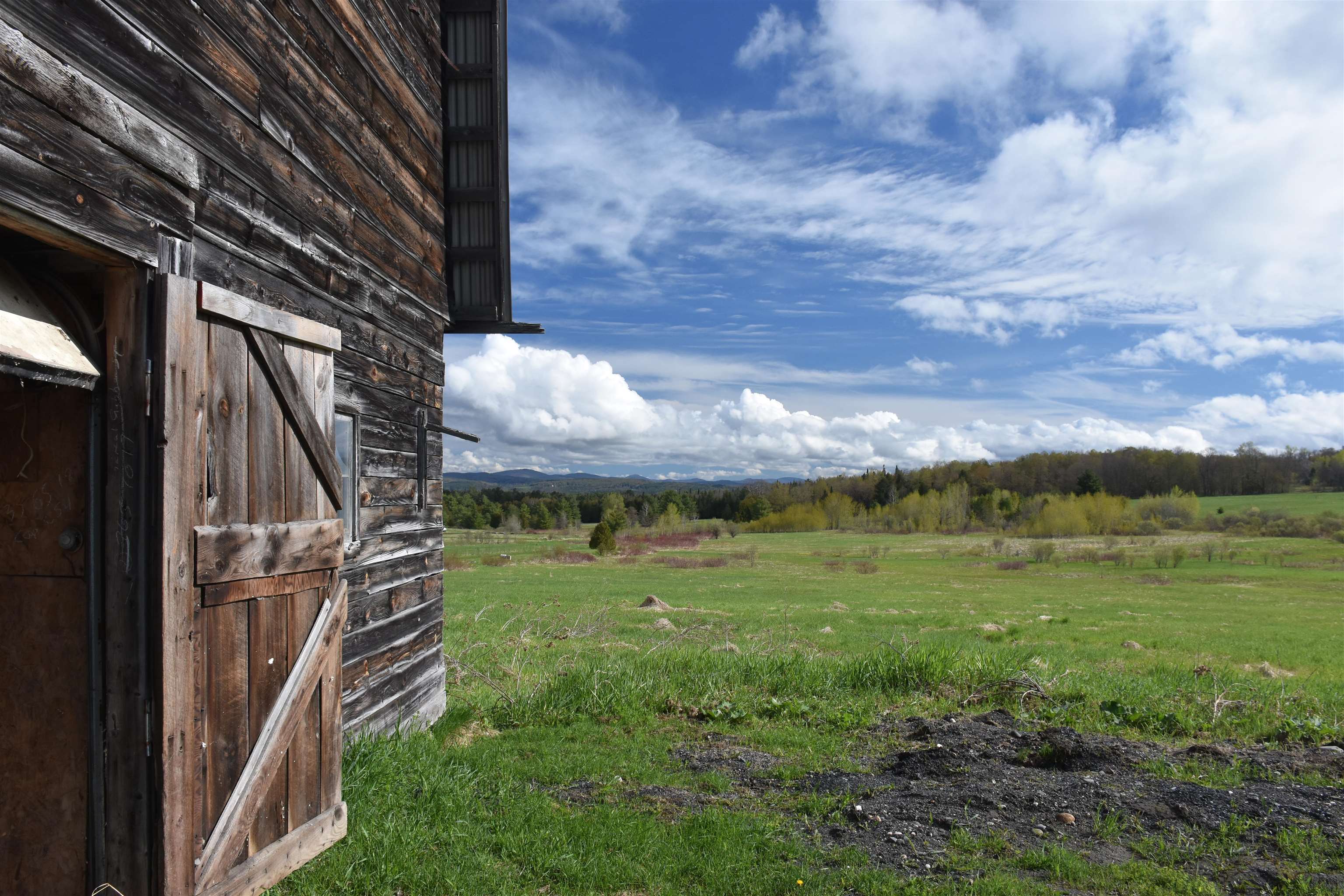 1076 Airport Road Property Photo 4