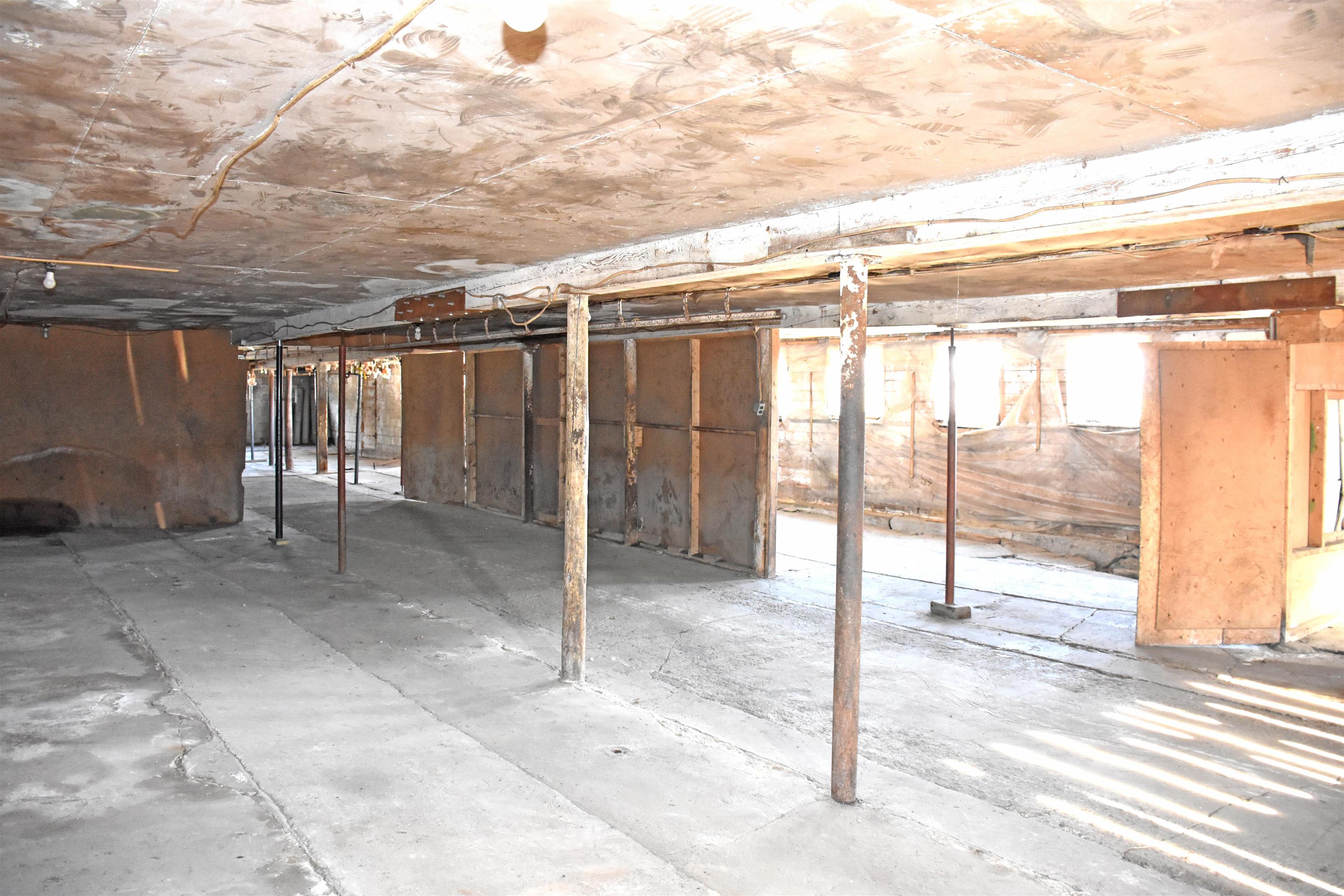 1076 Airport Road Property Photo 17