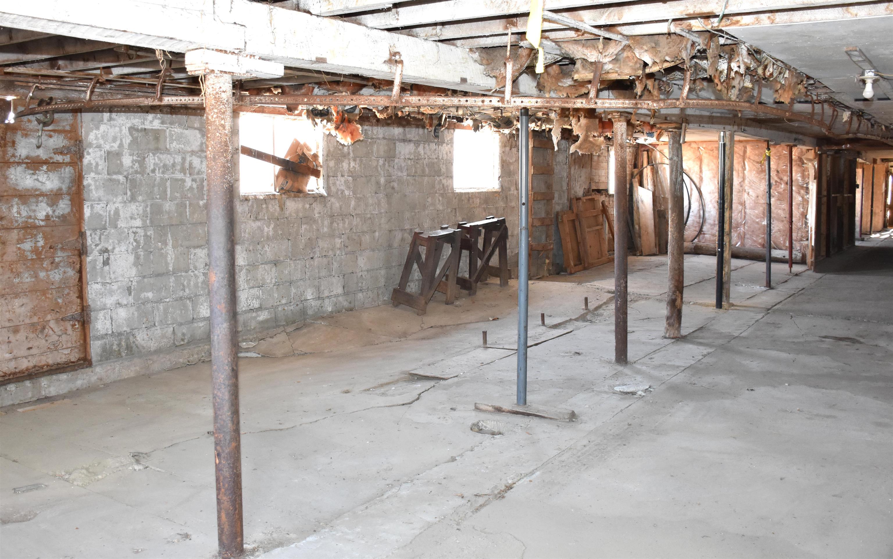 1076 Airport Road Property Photo 19