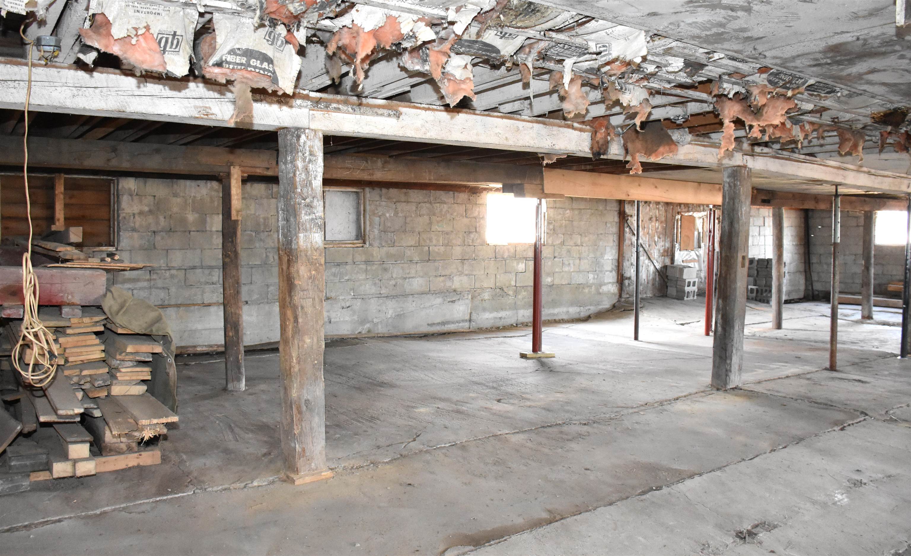1076 Airport Road Property Photo 23