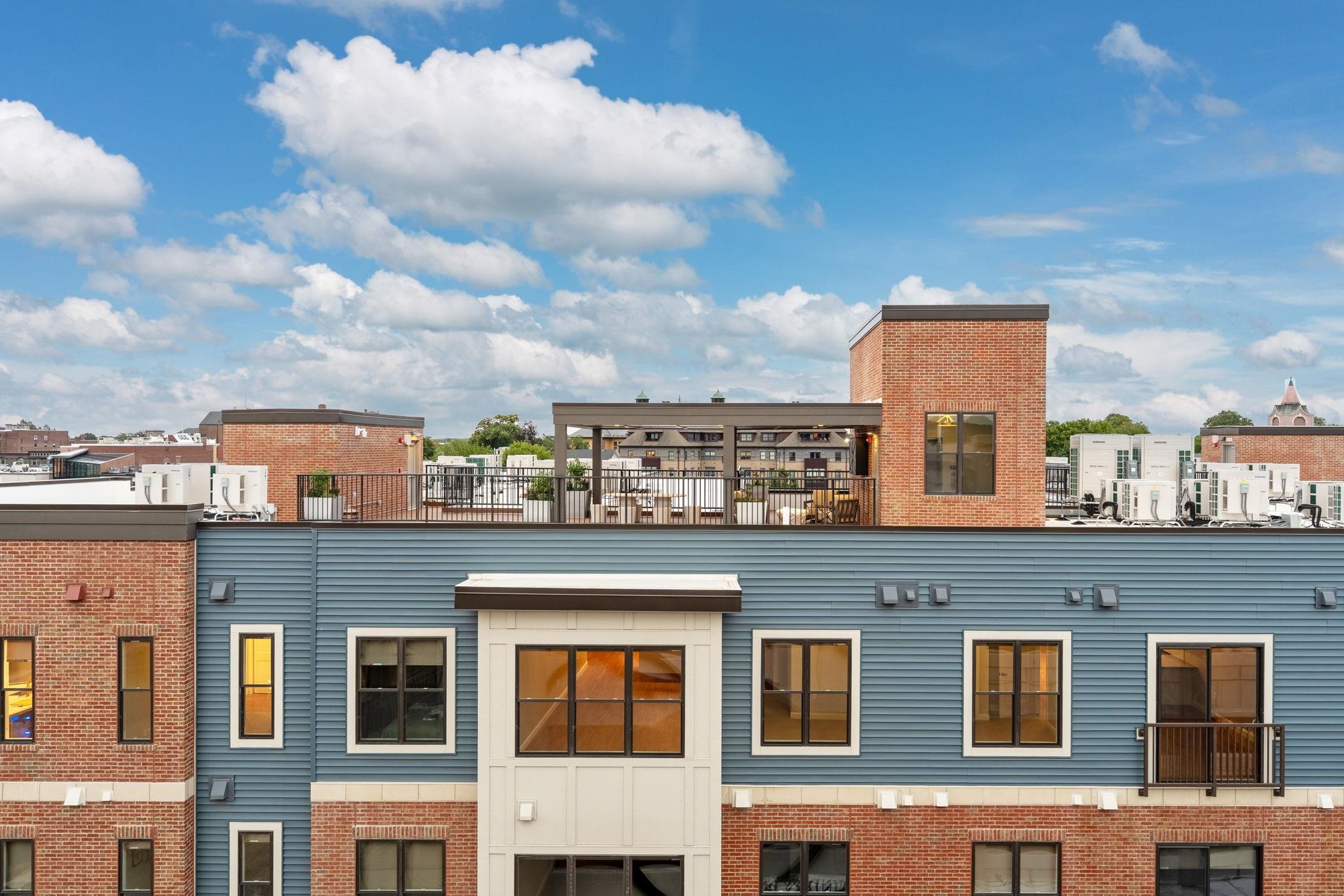 99 Foundry Place Property Photo 5