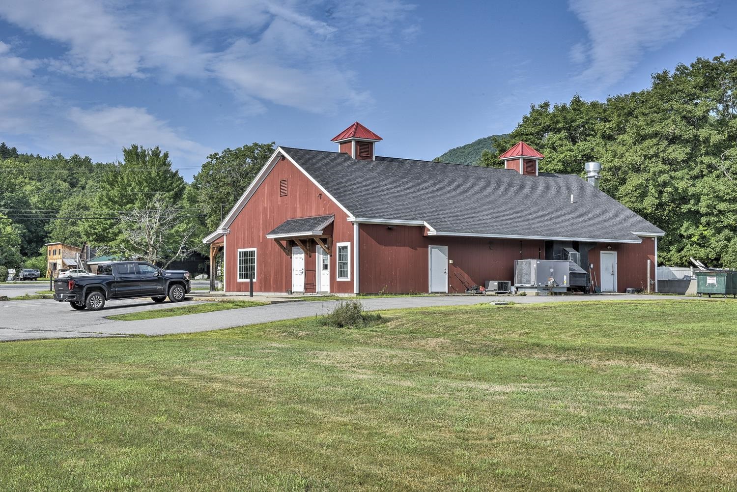 423 And 435 Marlboro Road Property Photo 17