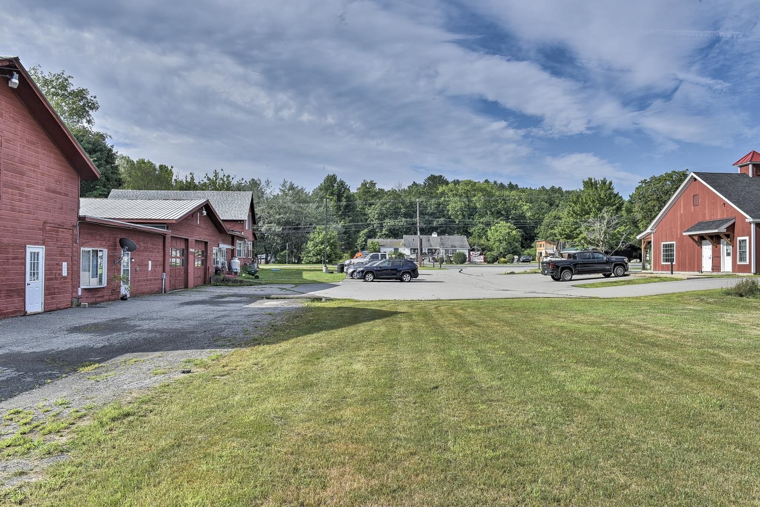 423 And 435 Marlboro Road Property Photo 18