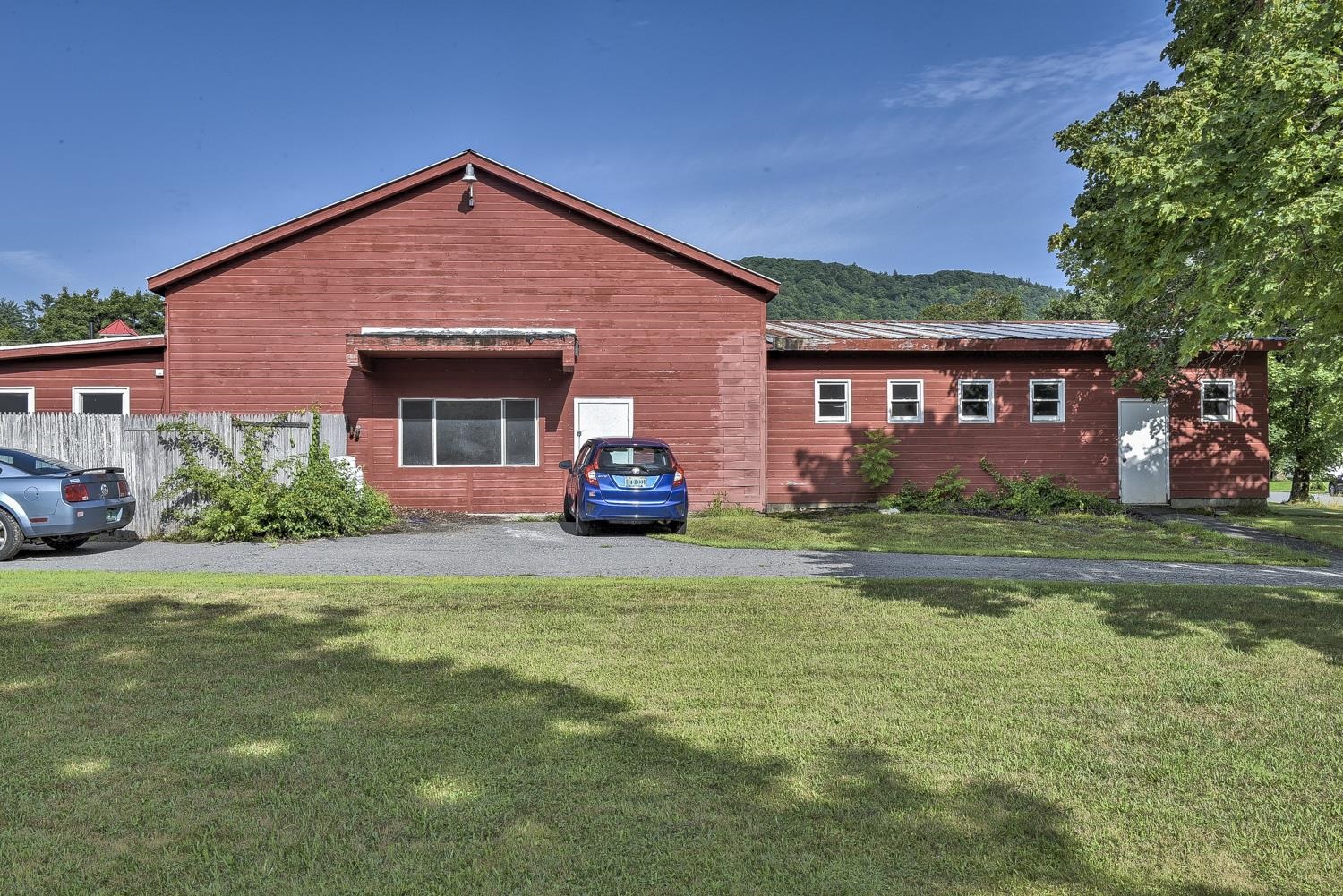 423 And 435 Marlboro Road Property Photo 24