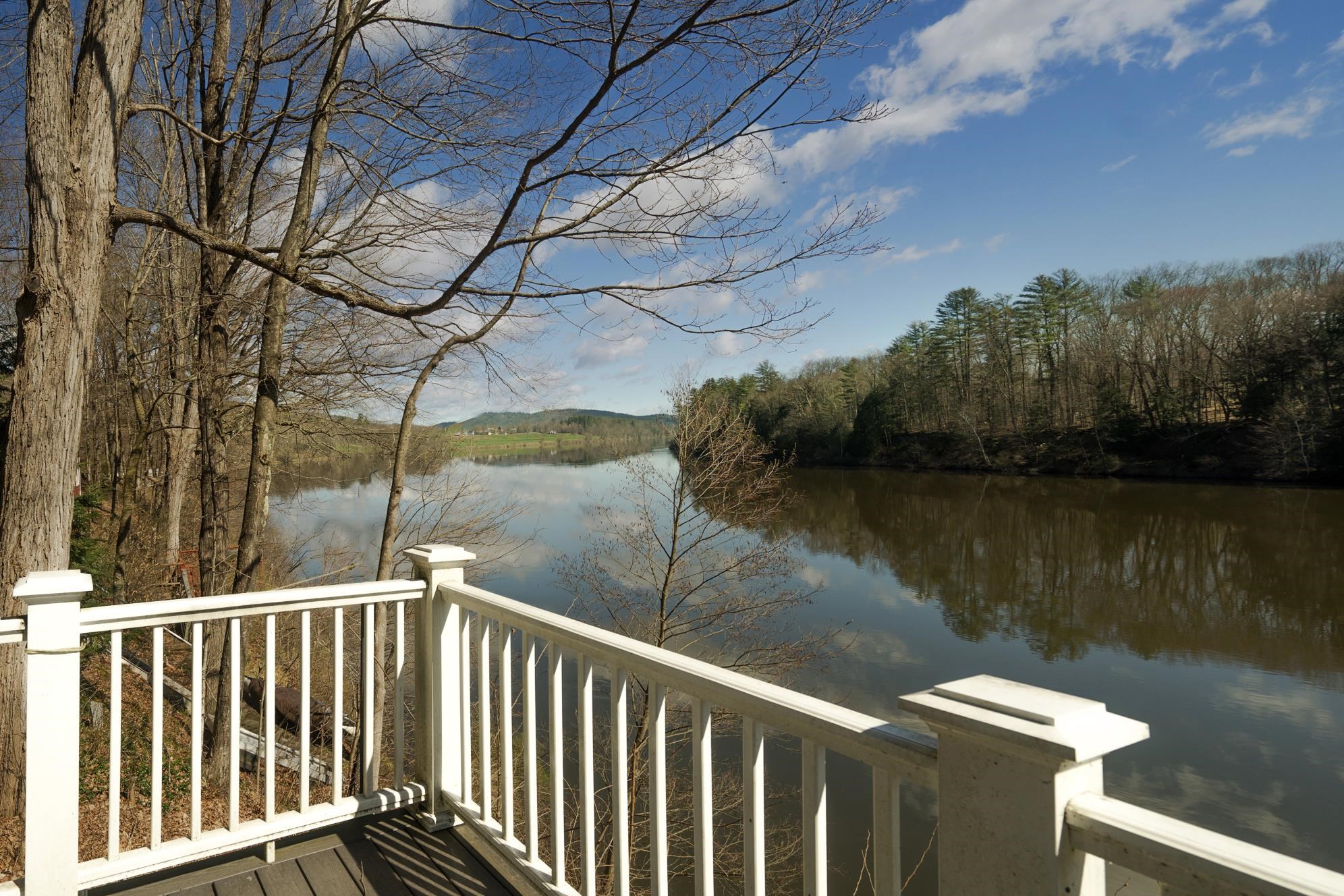 2225 Connecticut River Road Property Photo 5