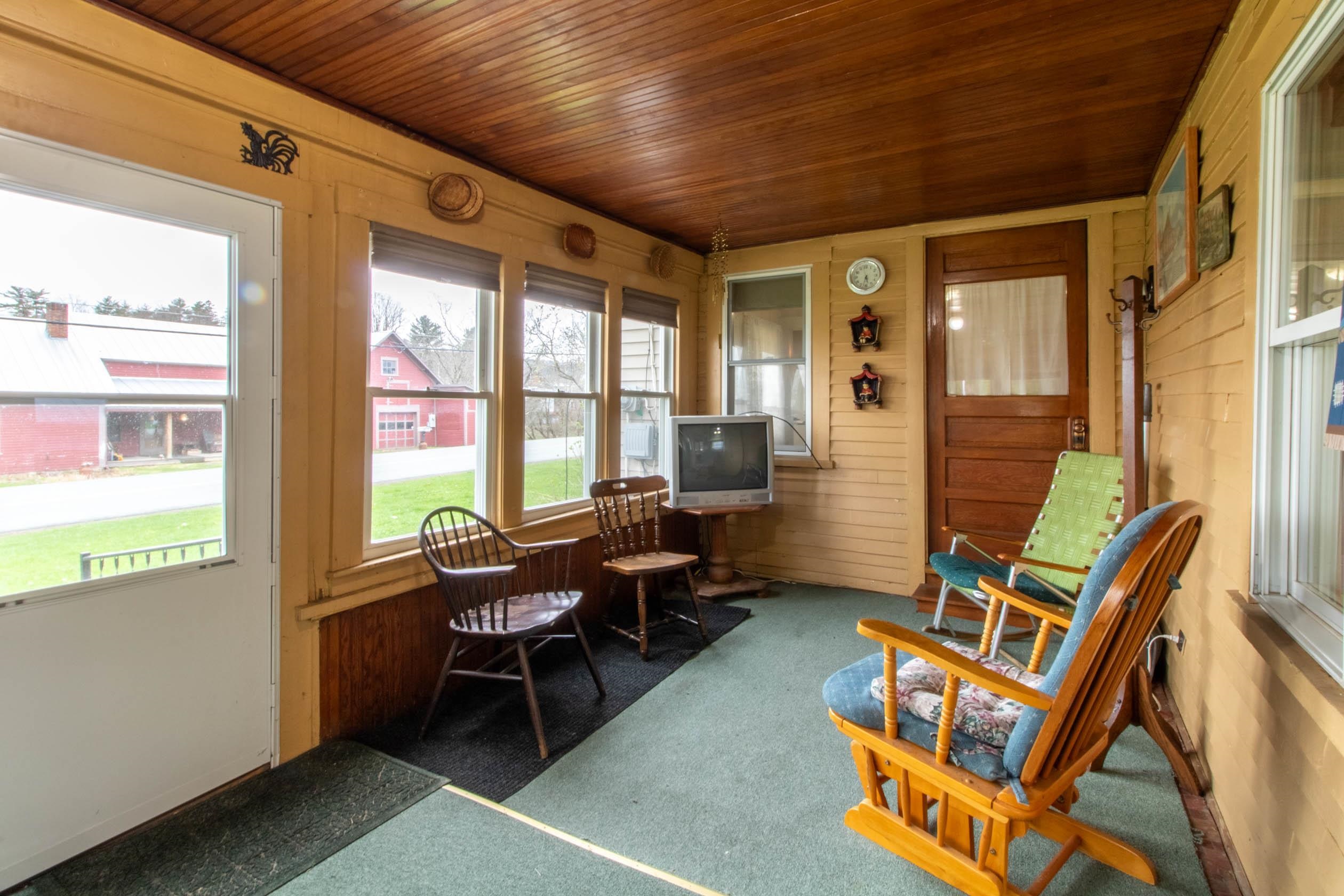 4722 Burke Hollow Road Property Photo 6