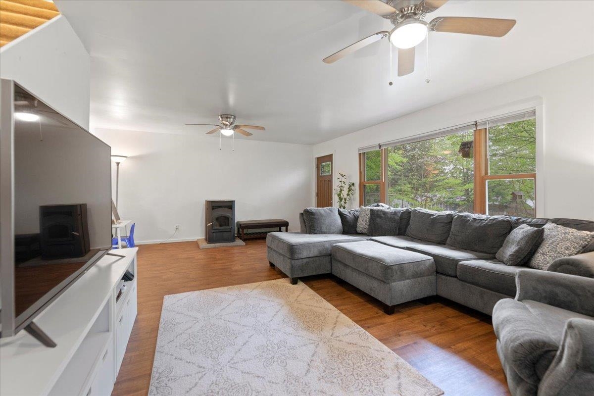 105 White Birch Drive Property Photo 17