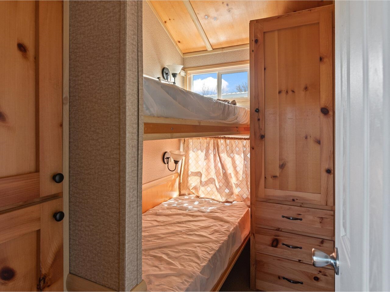 12 Salmon Lane Property Photo 13