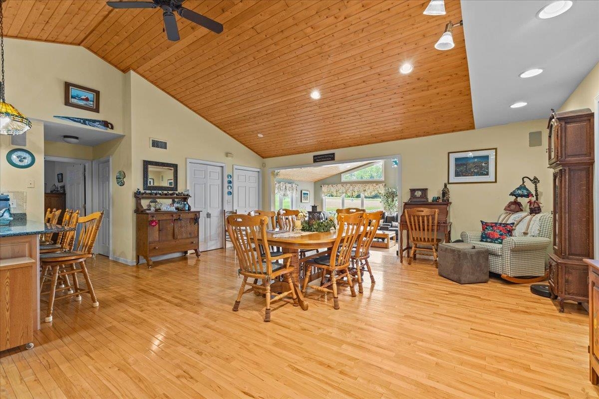 348 Maple Ridge Property Photo 10