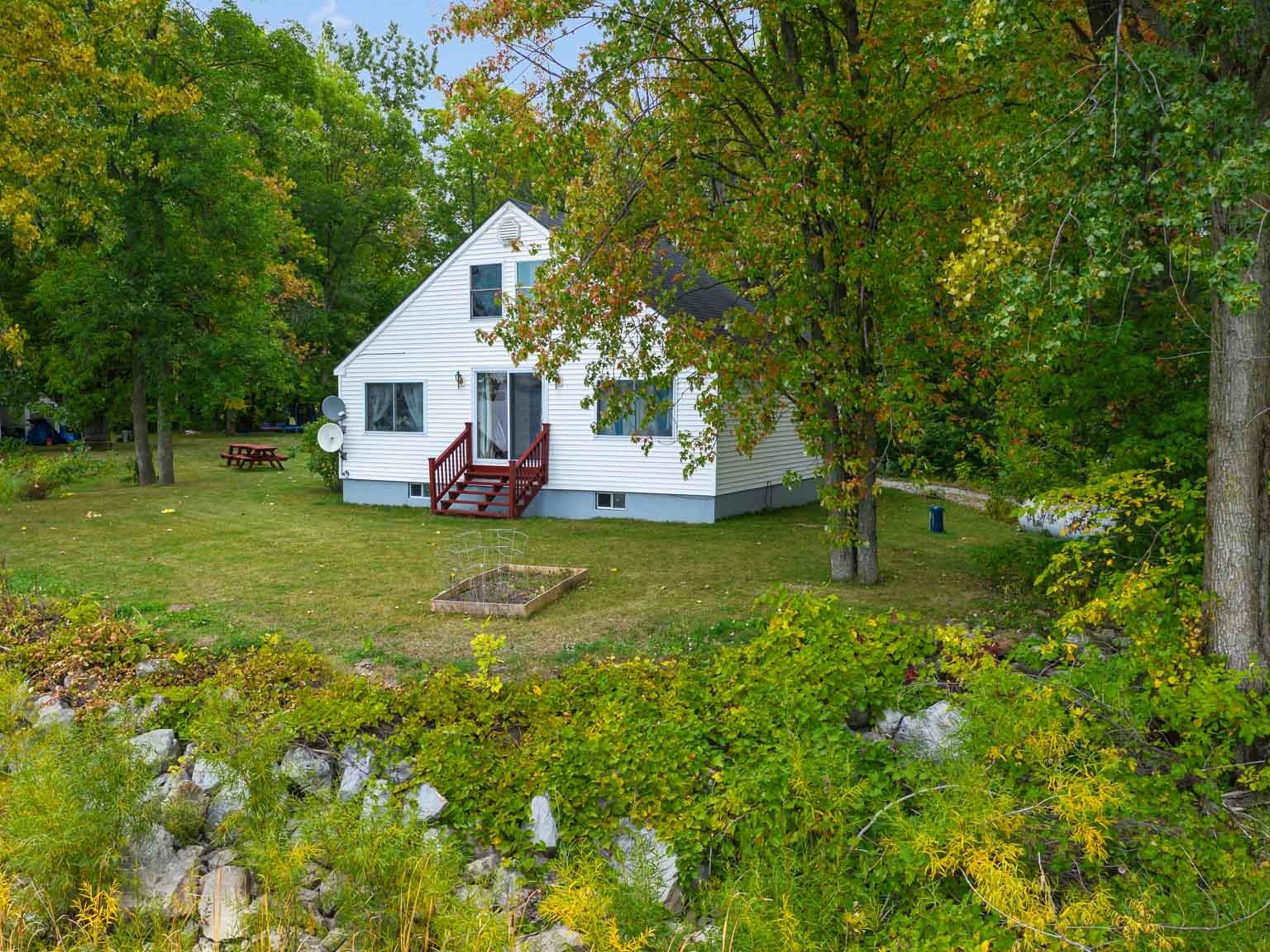 570 Lapan Road Property Photo 2
