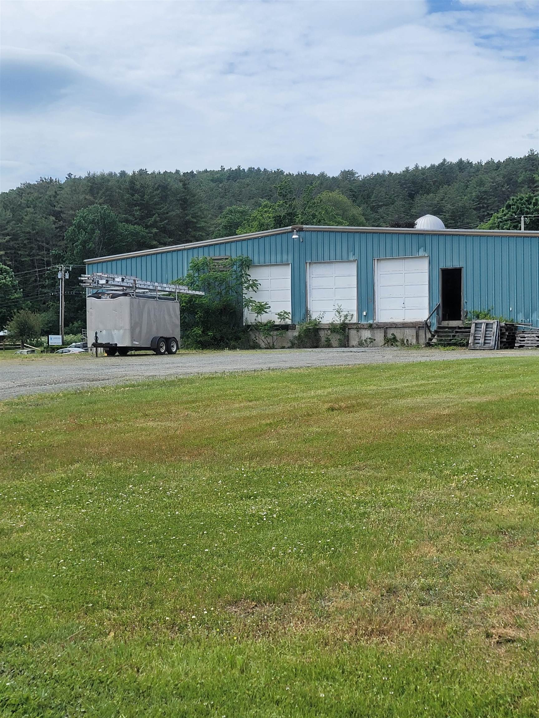1328 North Hartland Road Property Photo