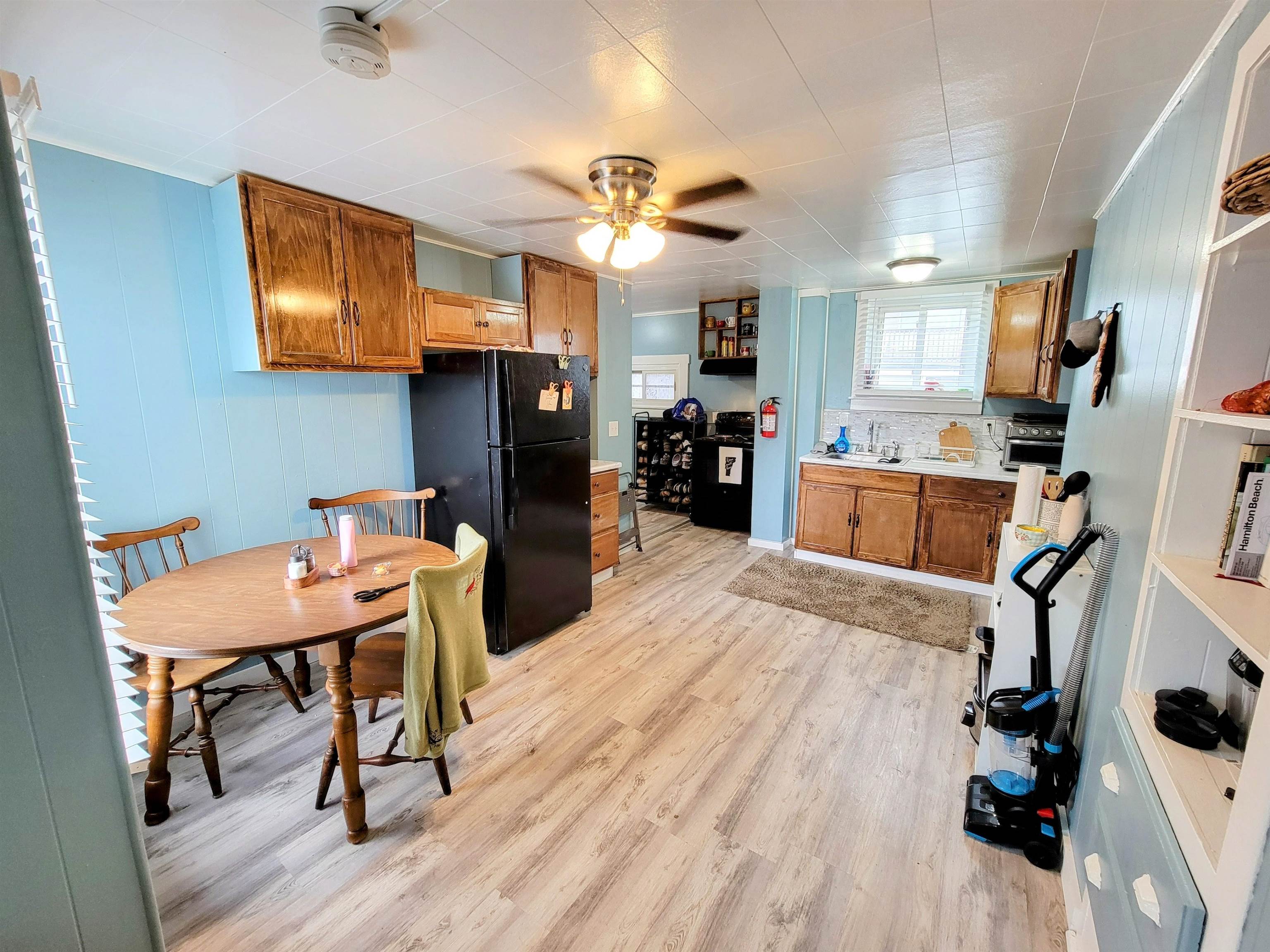 33 Summer Street Property Photo 24