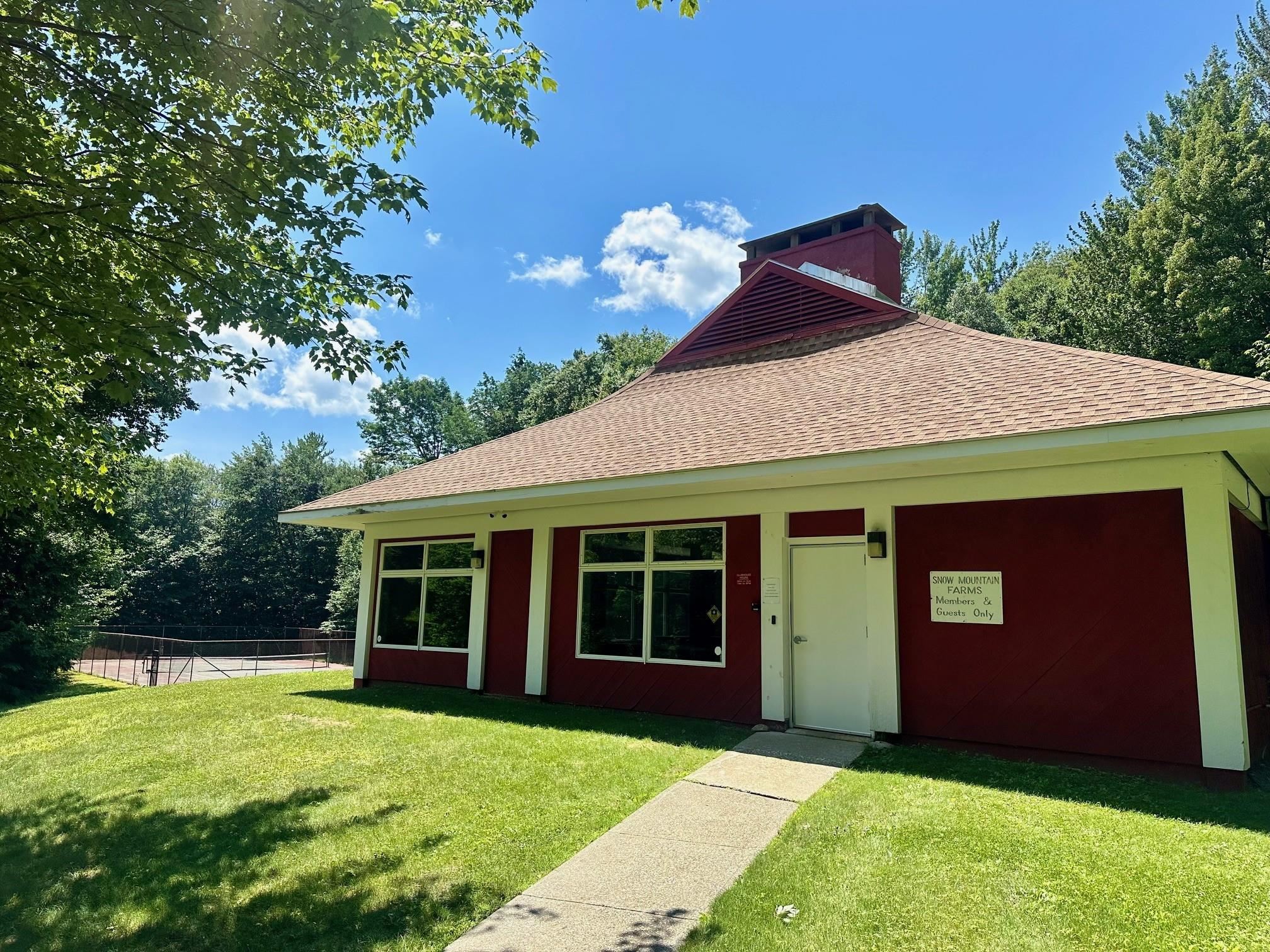 585 Sawmill Road Property Photo 14