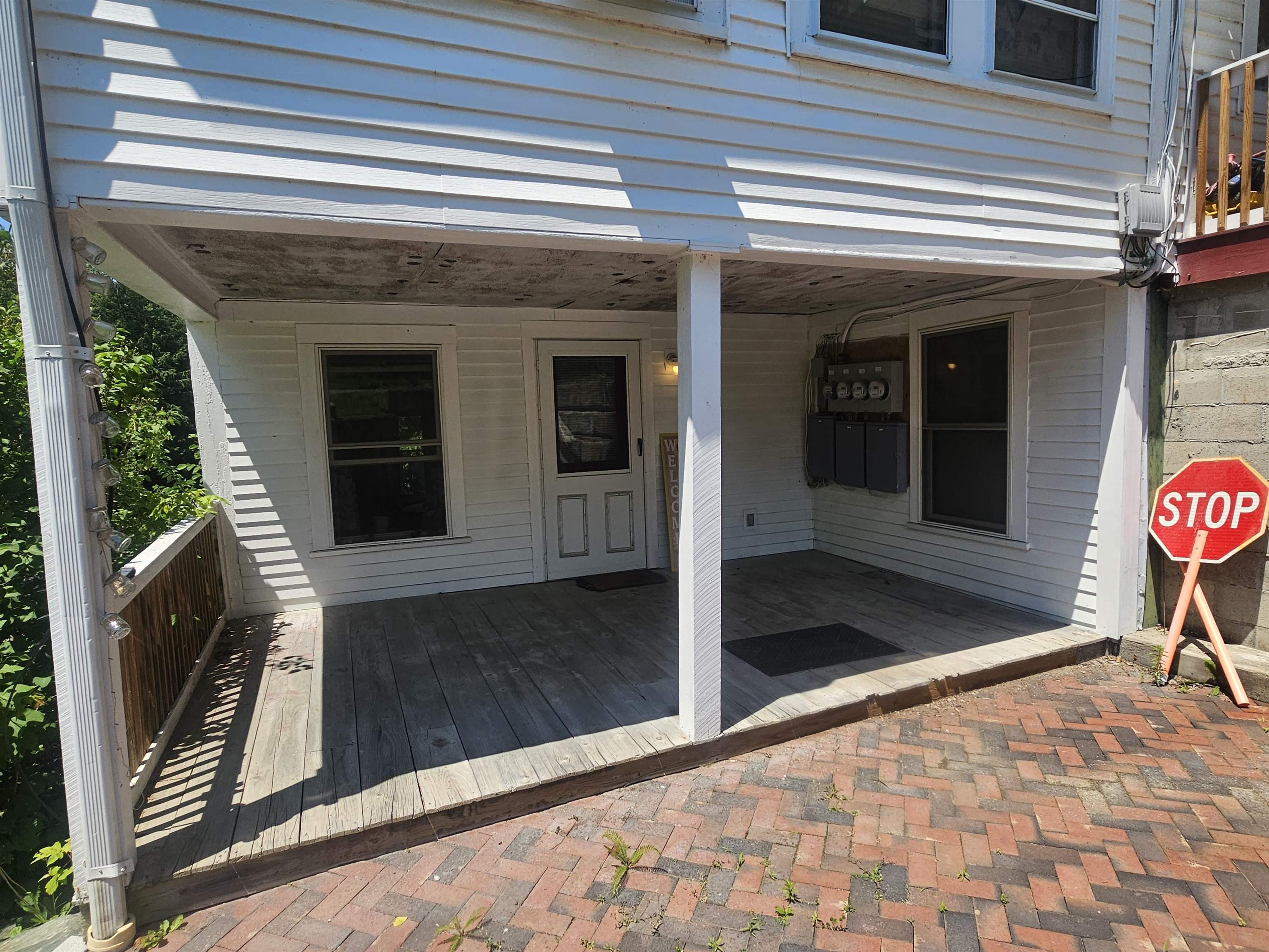 81 Assisqua Avenue Property Photo 4