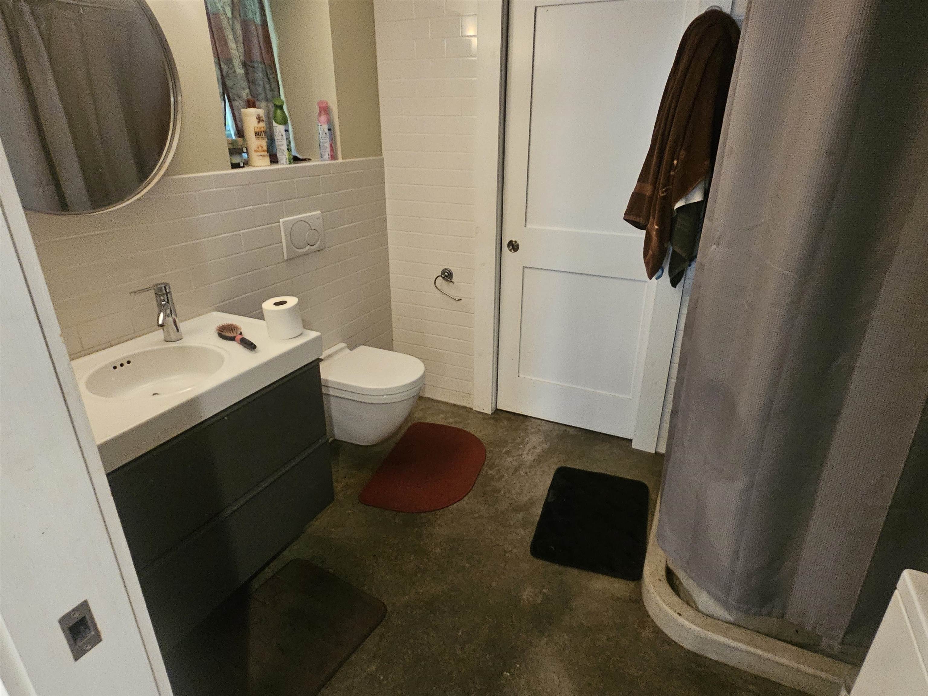 81 Assisqua Avenue Property Photo 11