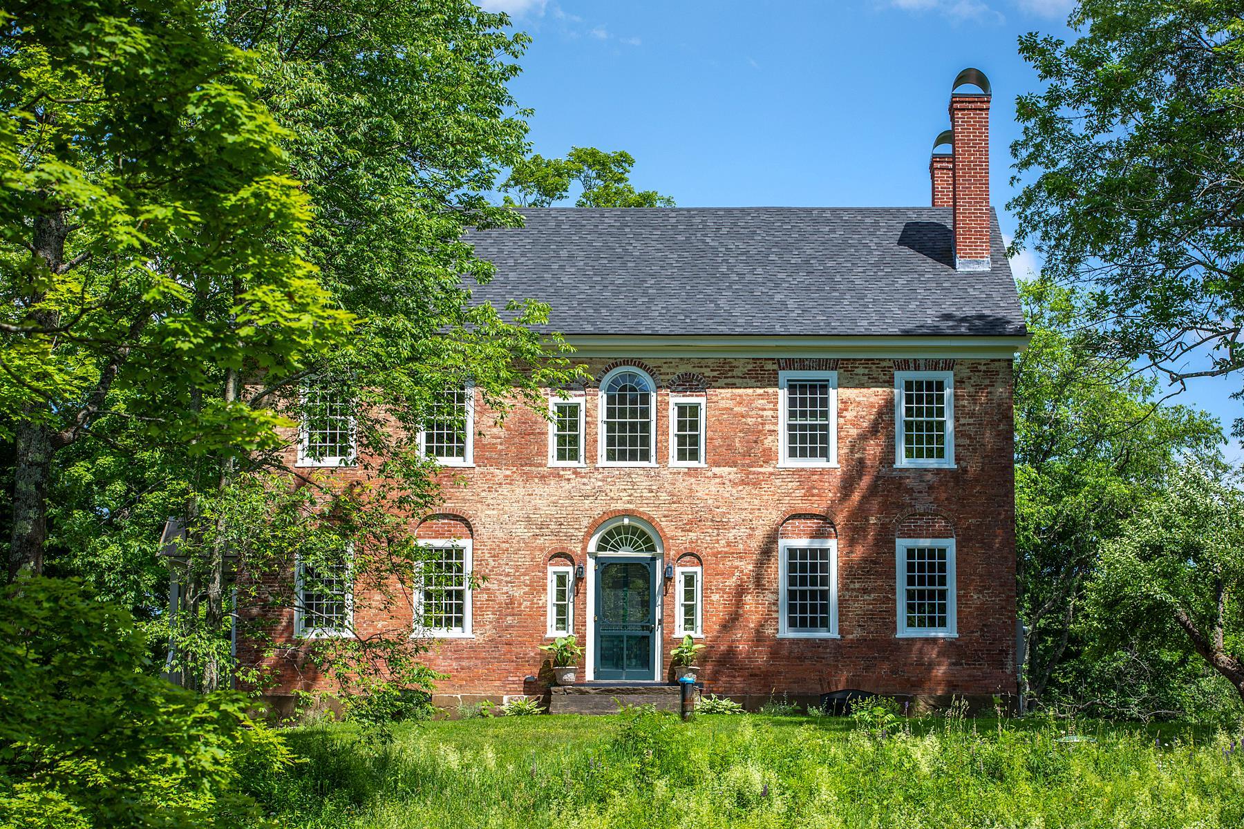 61 Academy Circle Property Photo
