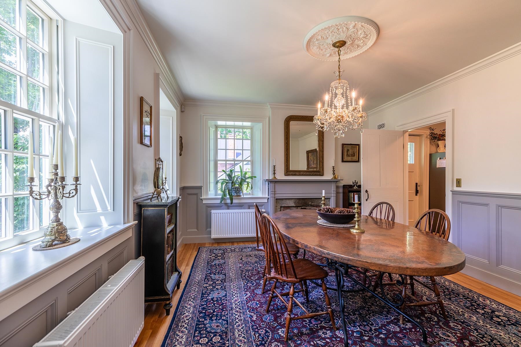 61 Academy Circle Property Photo 3