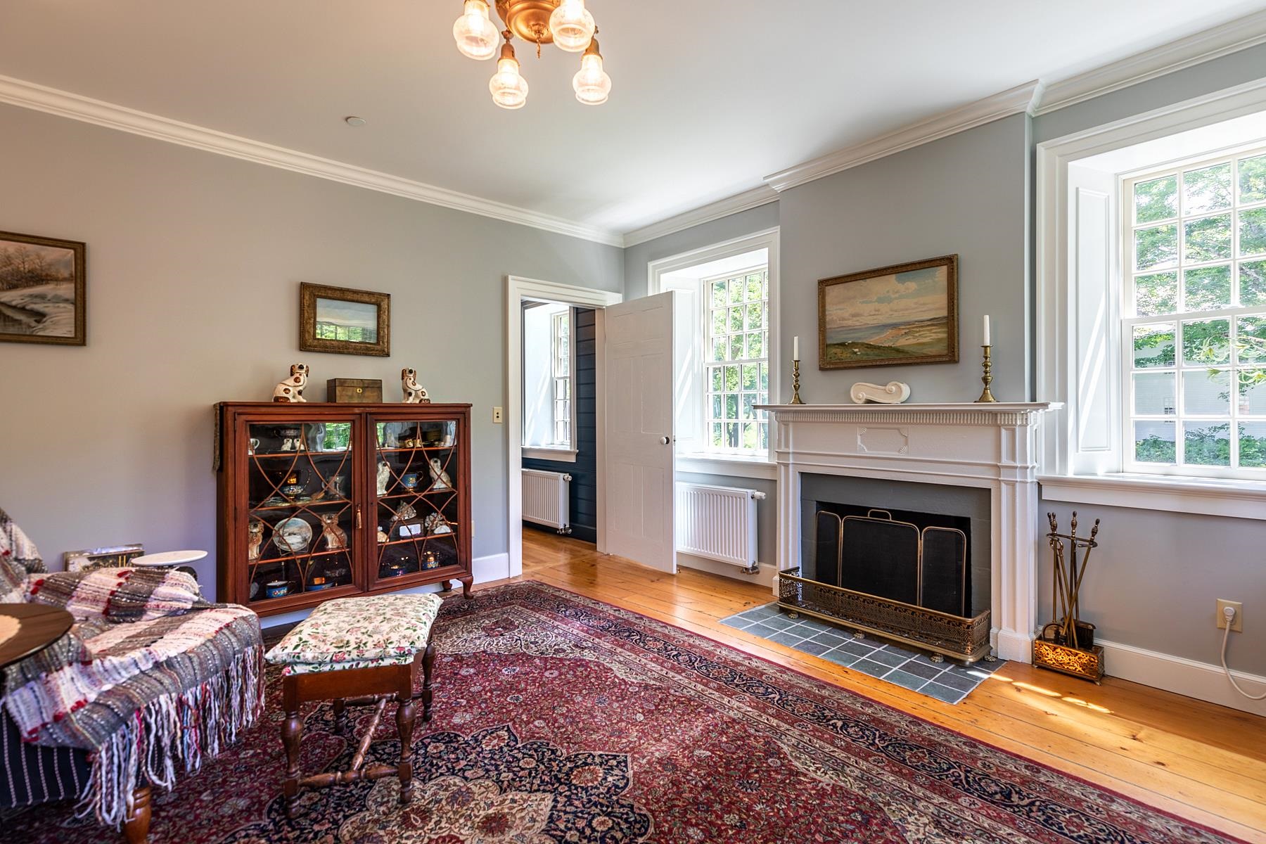 61 Academy Circle Property Photo 4