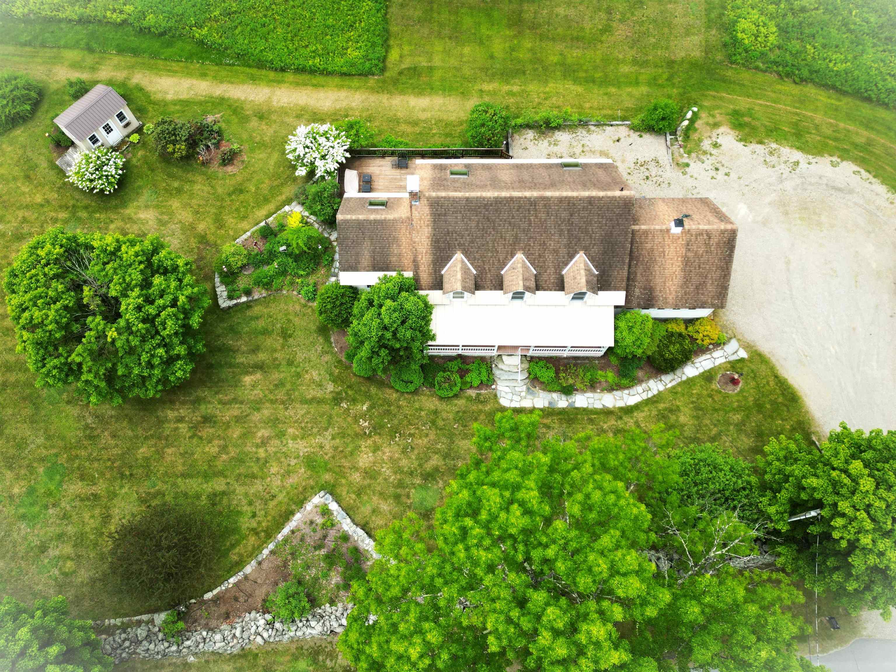 793 Grassy Brook Road Property Photo 2