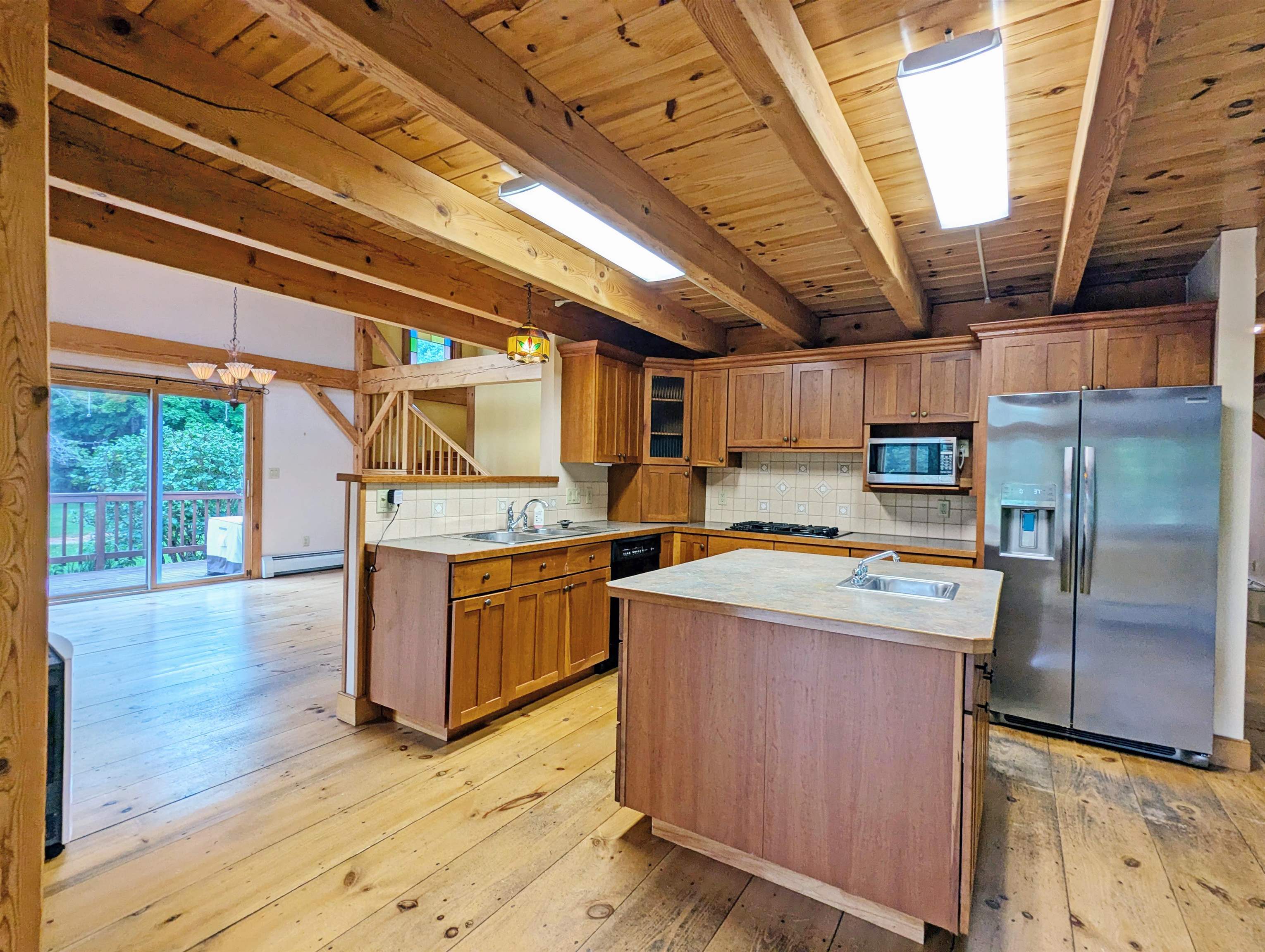 793 Grassy Brook Road Property Photo 9
