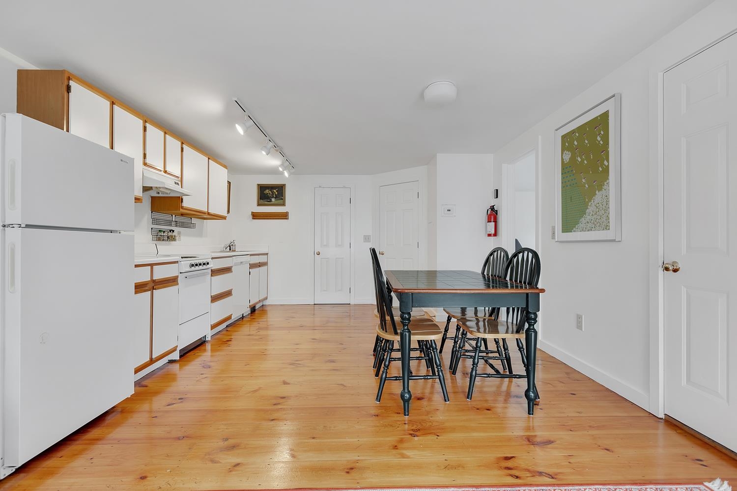 31 Pleasant Street Property Photo 15