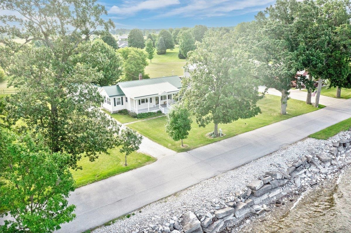 2603 West Shore Road Property Photo 3