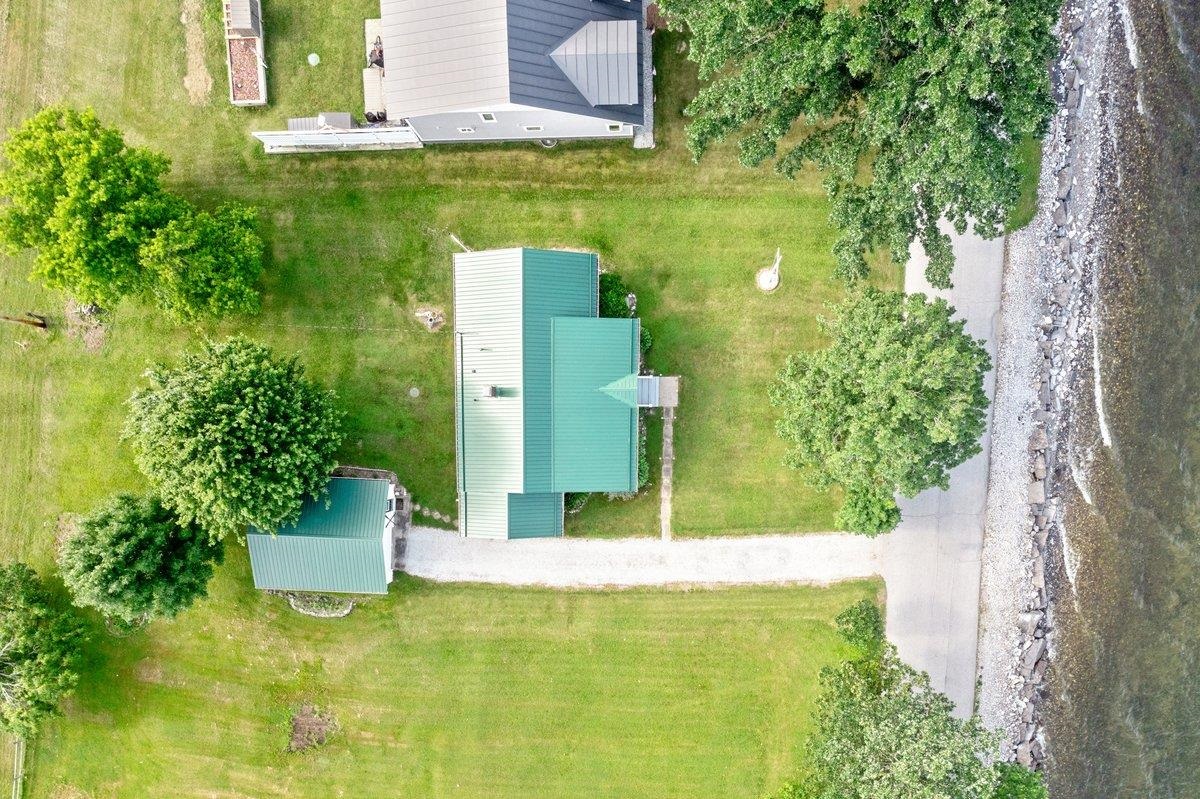 2603 West Shore Road Property Photo 4