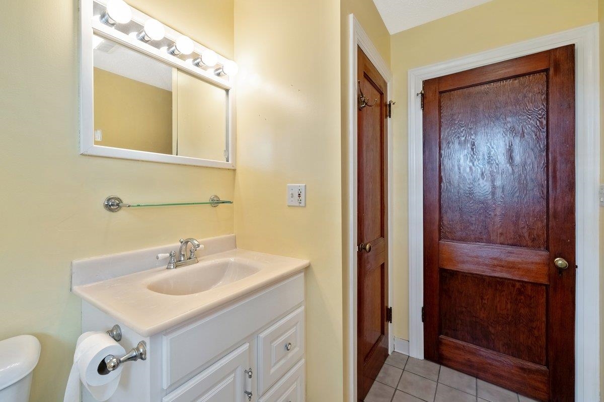 2603 West Shore Road Property Photo 32