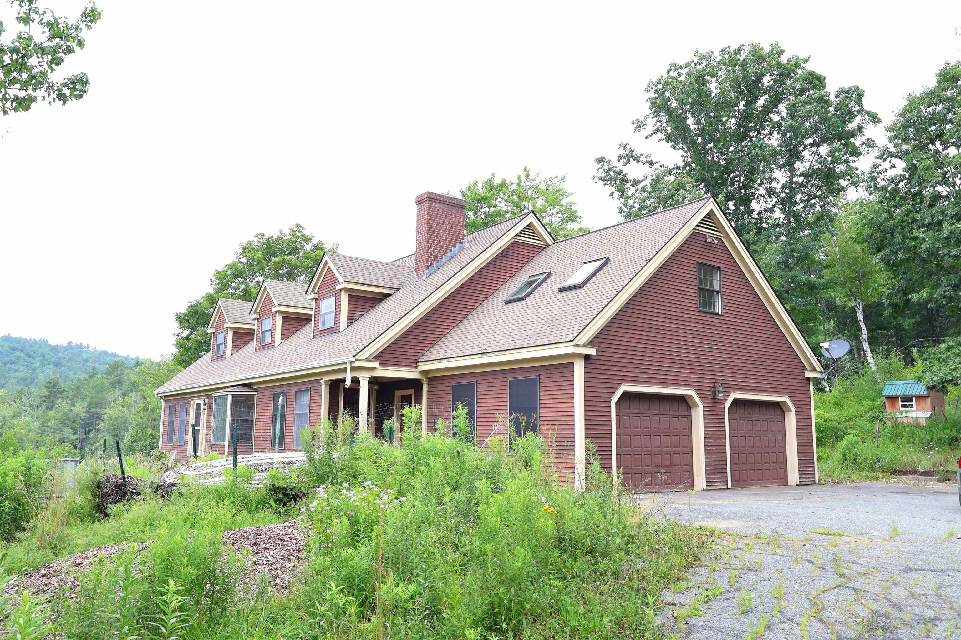 527 Neal Road Property Photo 1