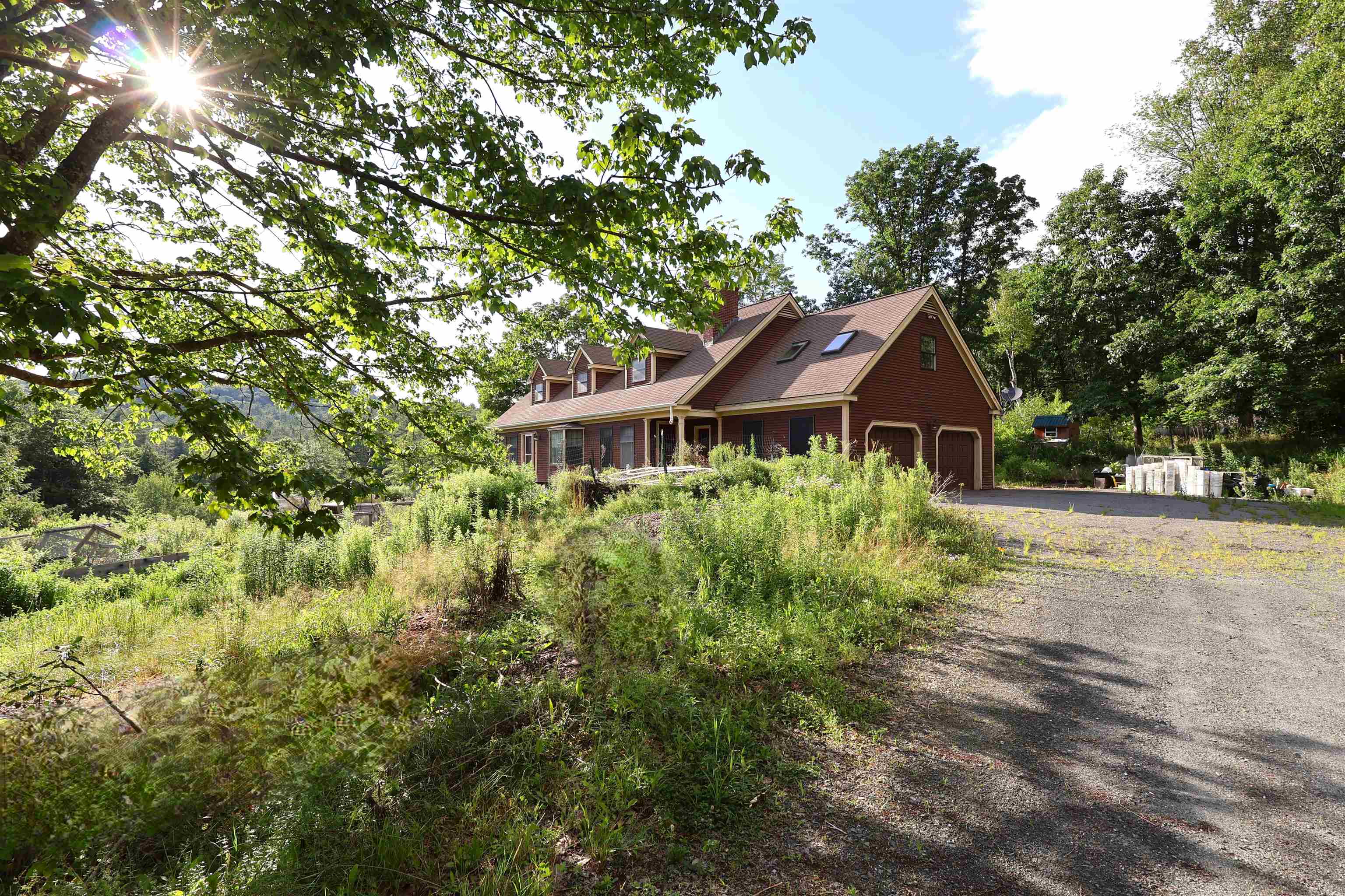 527 Neal Road Property Photo 2
