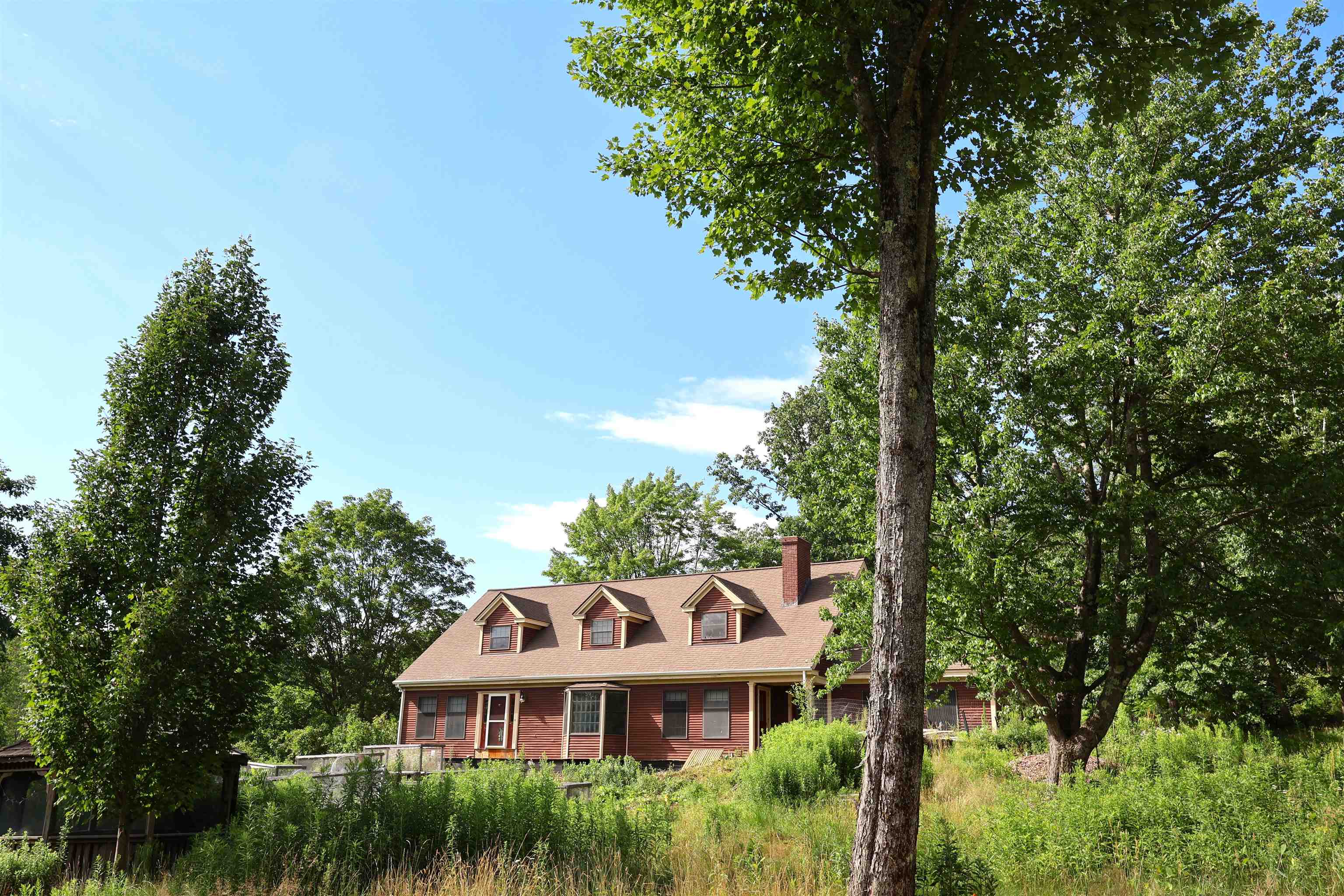 527 Neal Road Property Photo 3