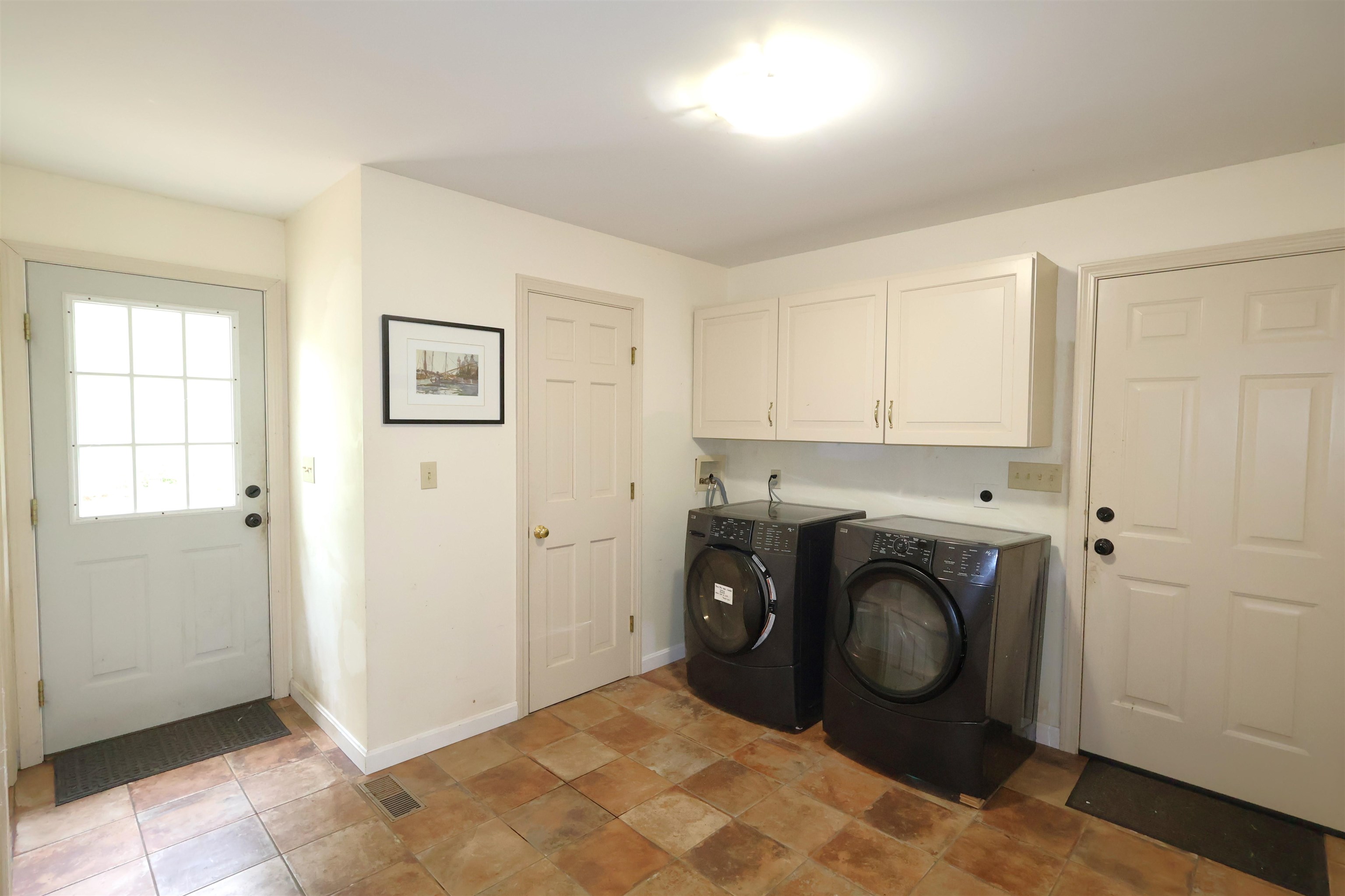 527 Neal Road Property Photo 16