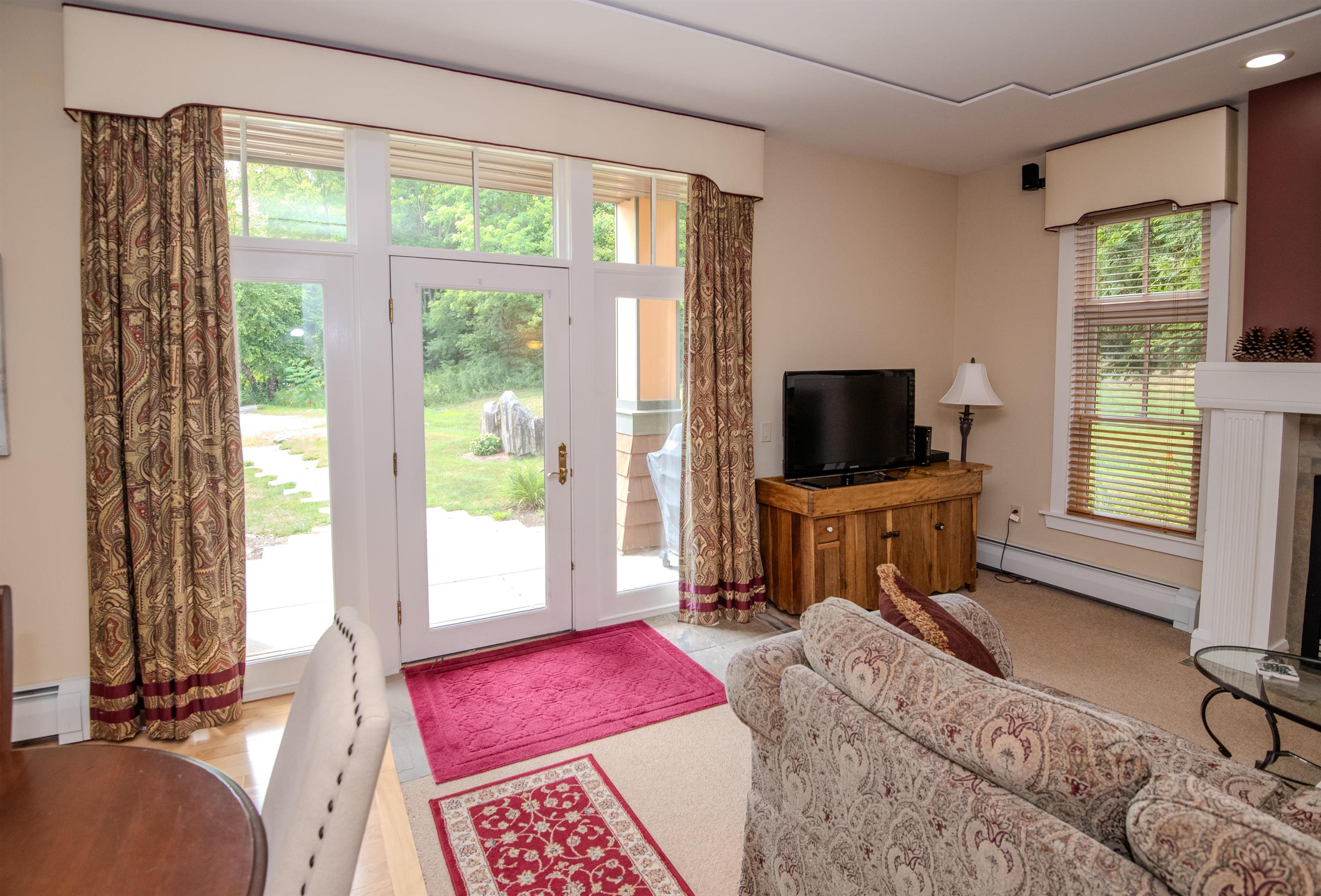 28 Carriage Lane Property Photo 6